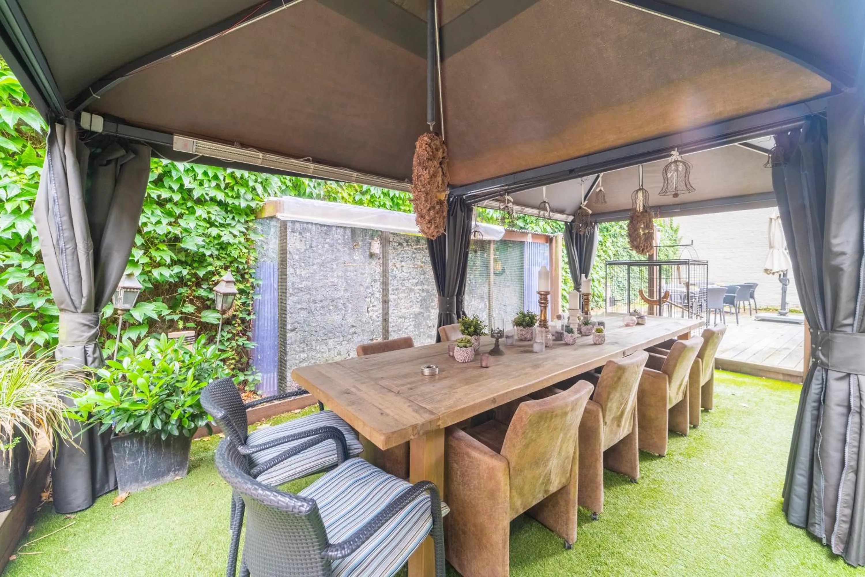 Garden in Hotel Het Gheestelic Hof by CW Hotel Collection