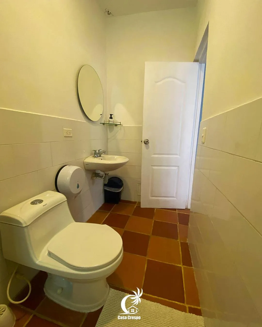 Toilet in Casa Crespo