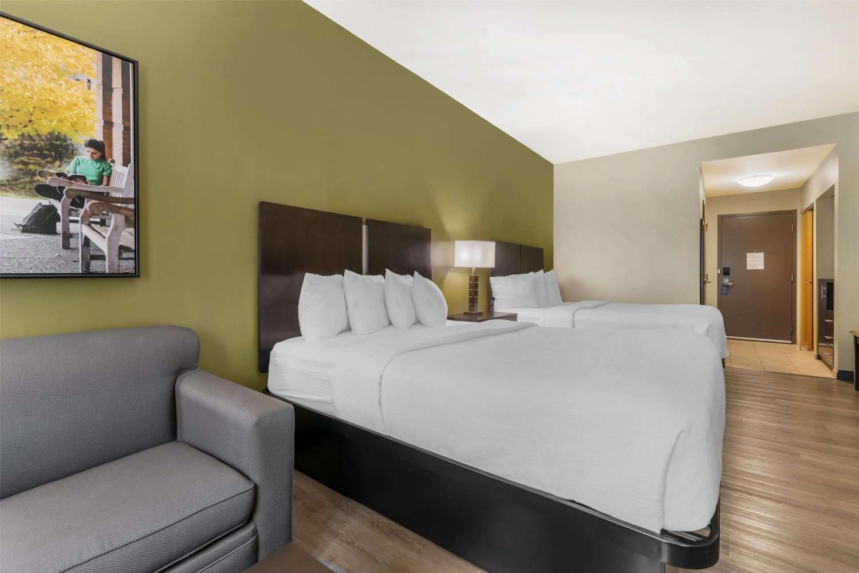 Bedroom, Bed in Best Western Plus Franciscan Square Inn & Suites Steubenville