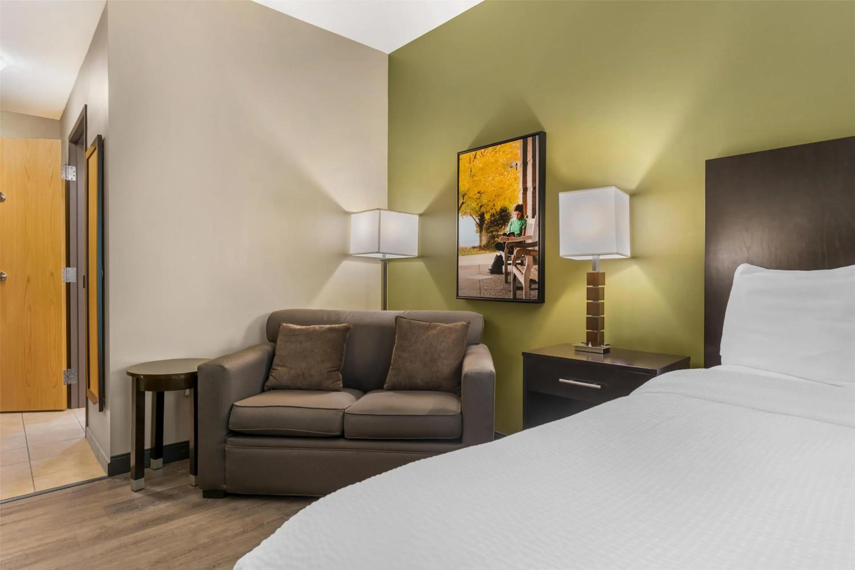 Bedroom, Bed in Best Western Plus Franciscan Square Inn & Suites Steubenville