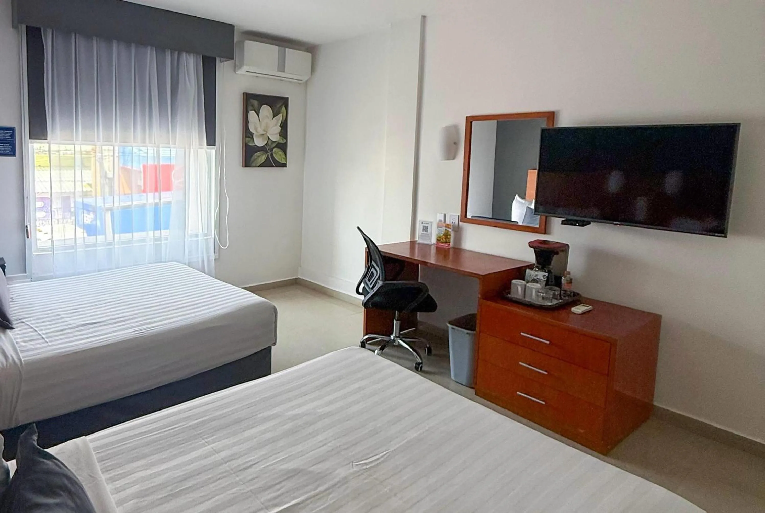 Photo of the whole room, Bed in Days Inn by Wyndham Minatitlan