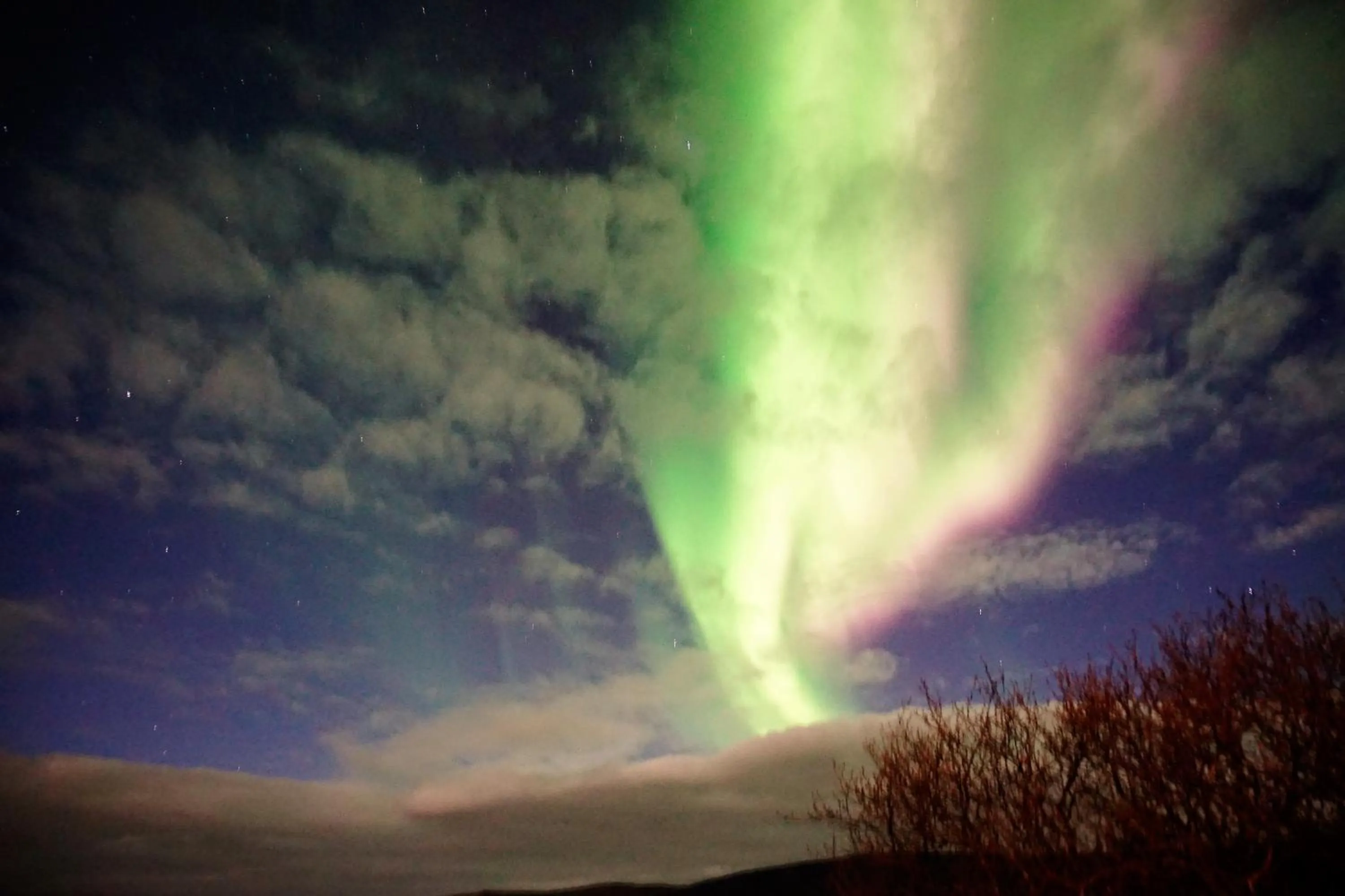 Night in Middalskot Cottages