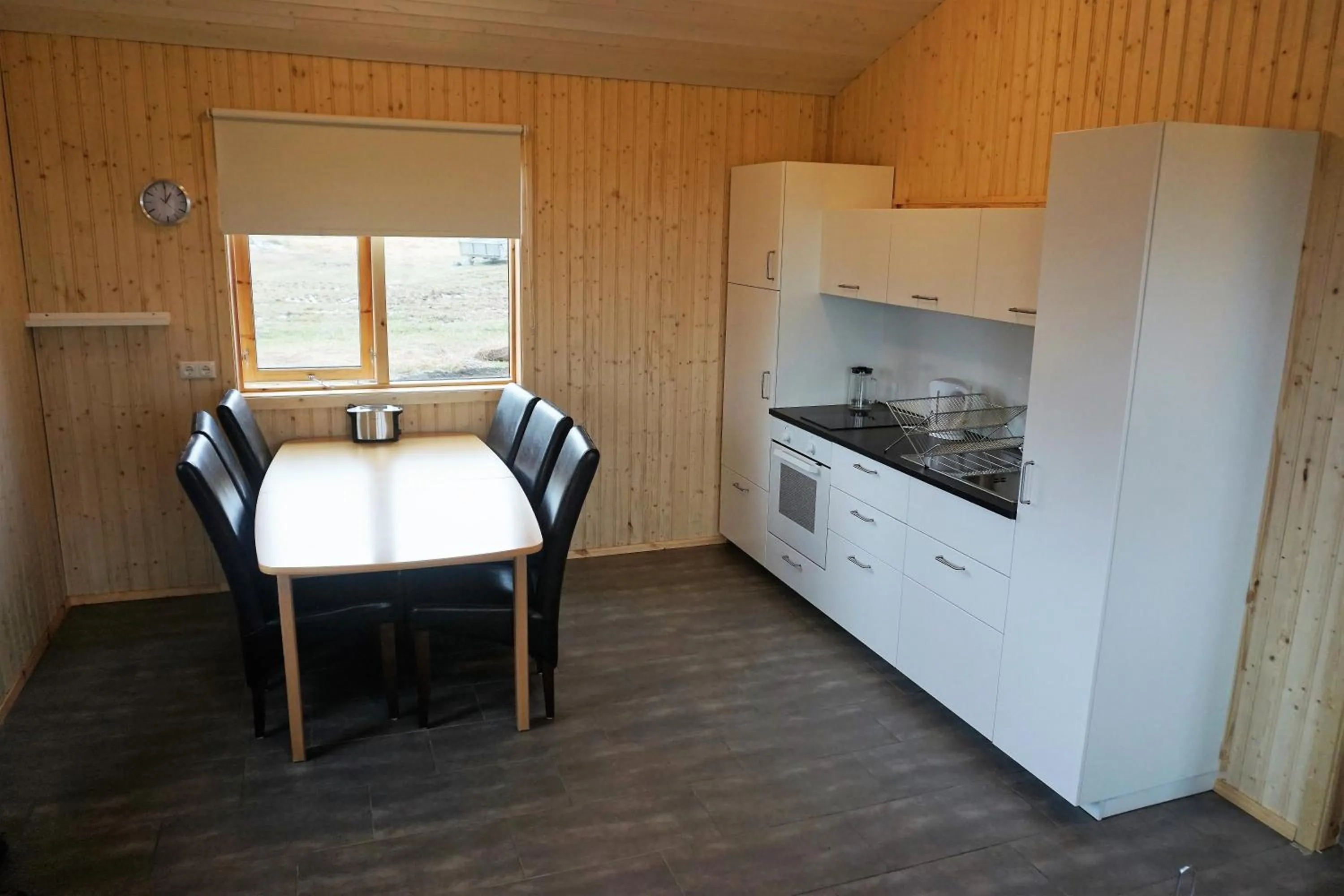 Kitchen or kitchenette in Middalskot Cottages