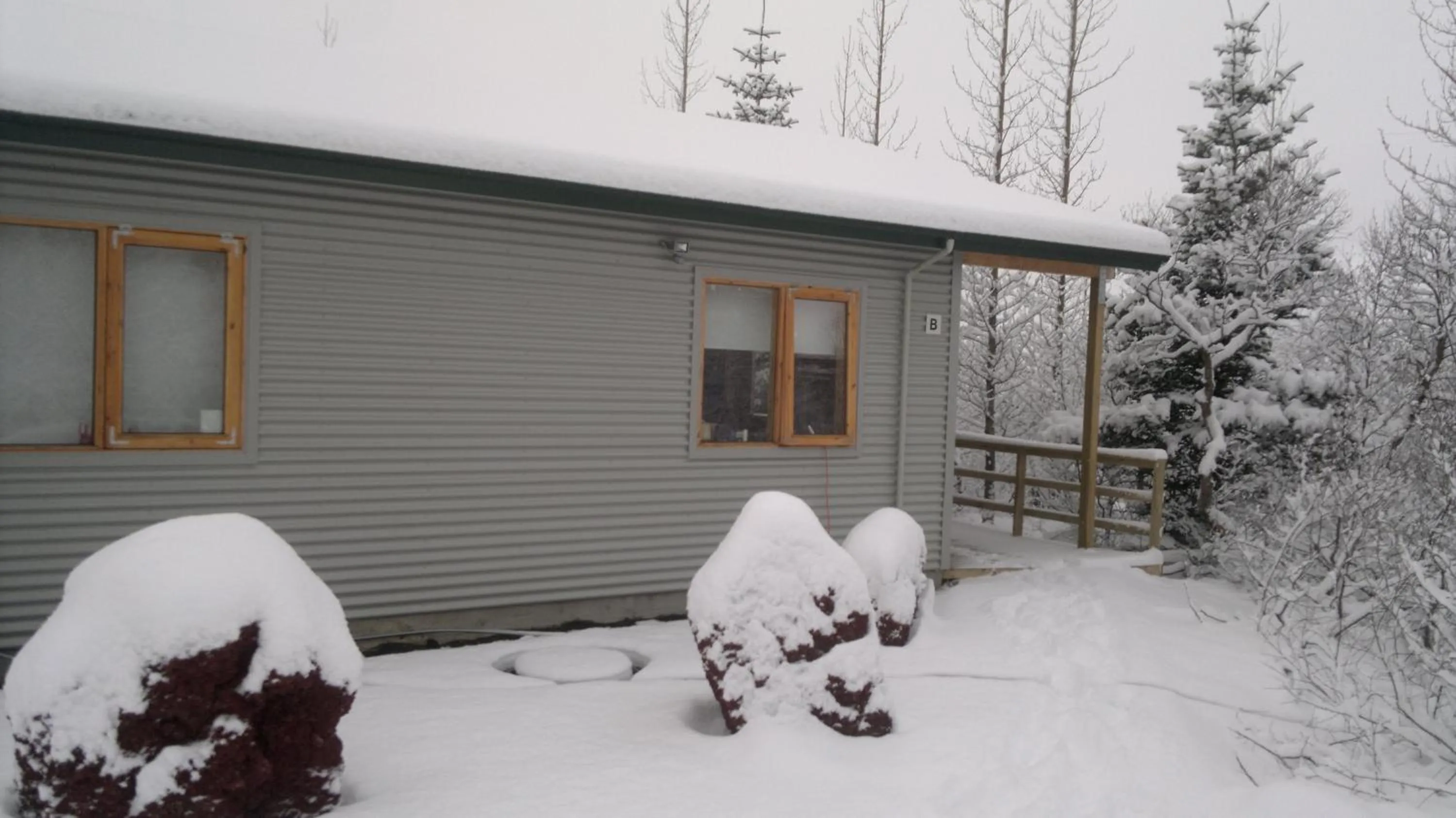 Facade/entrance in Middalskot Cottages
