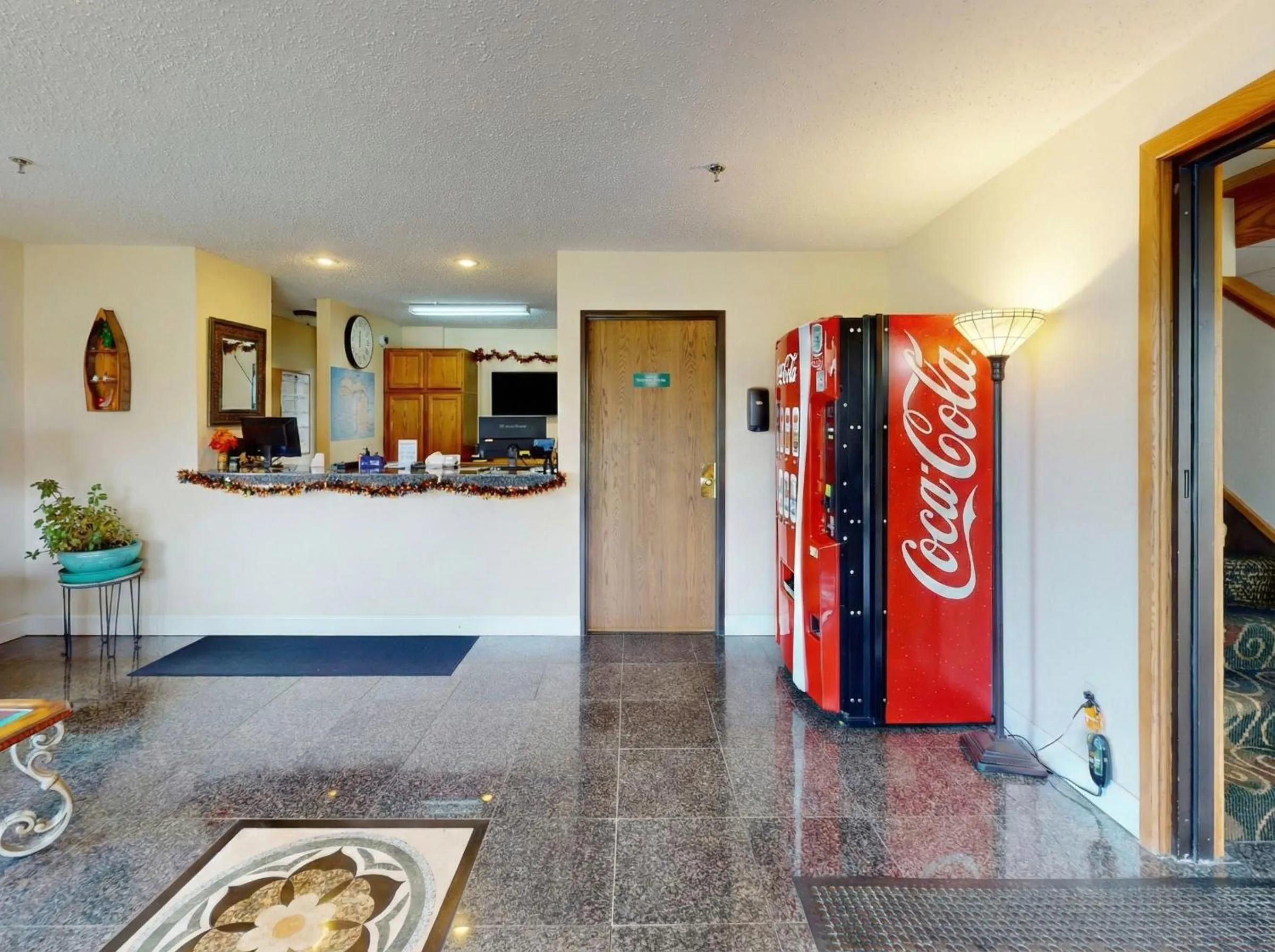 Lobby or reception in Oscoda Lakeside Hotel