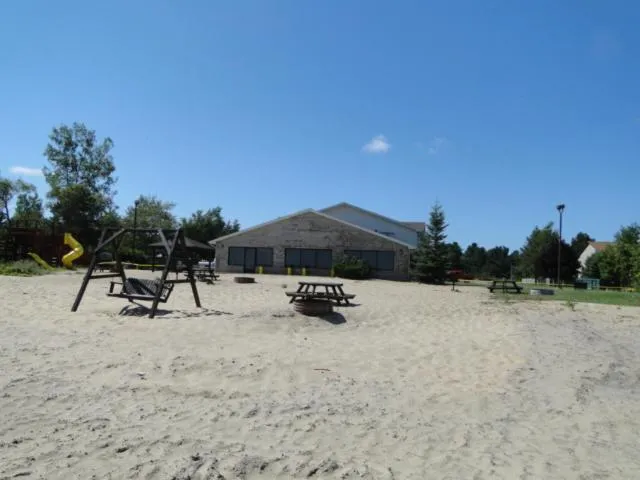 Property building in Oscoda Lakeside Hotel