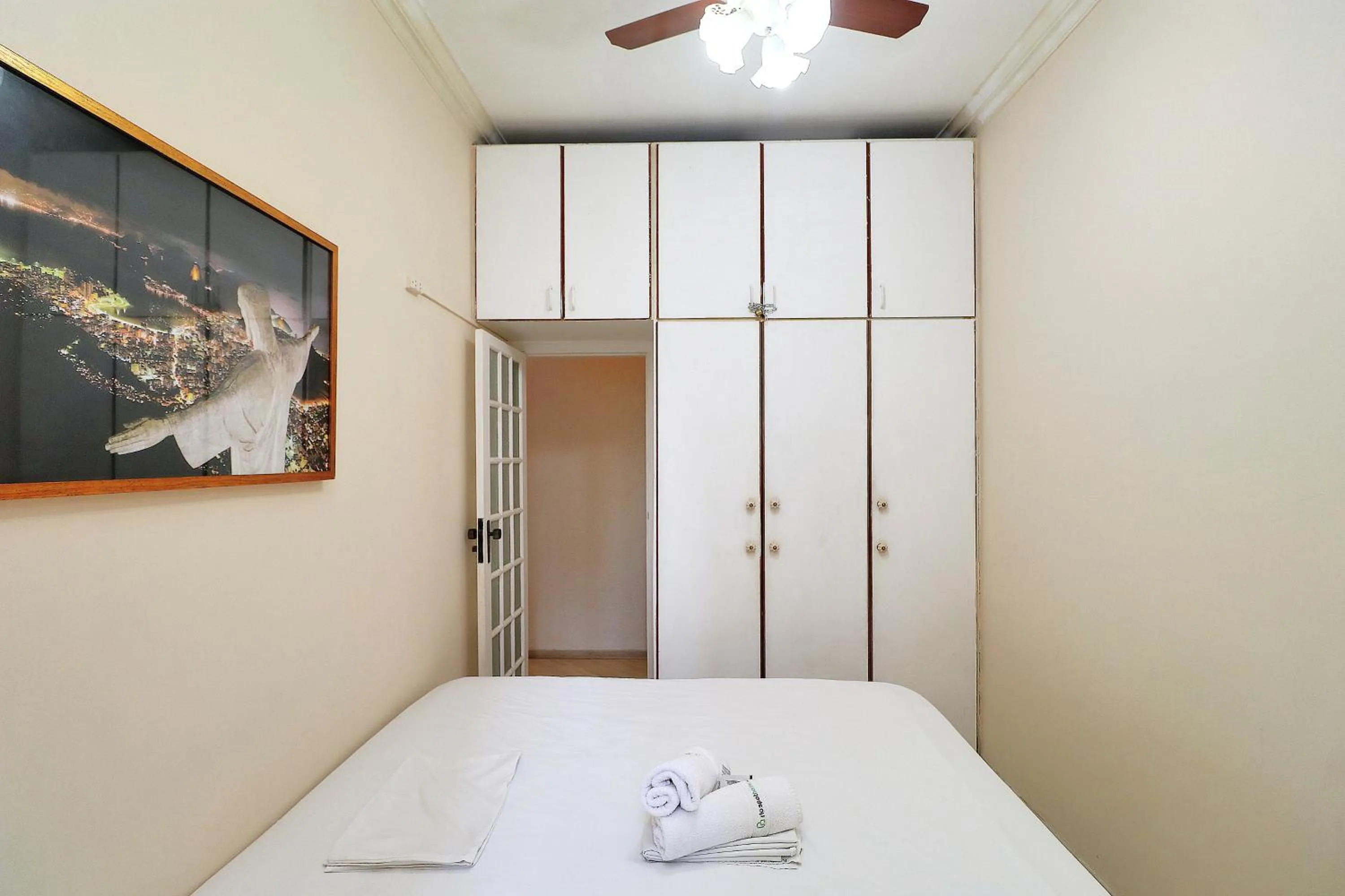 Bedroom, Bed in Rio Spot Sara 1118