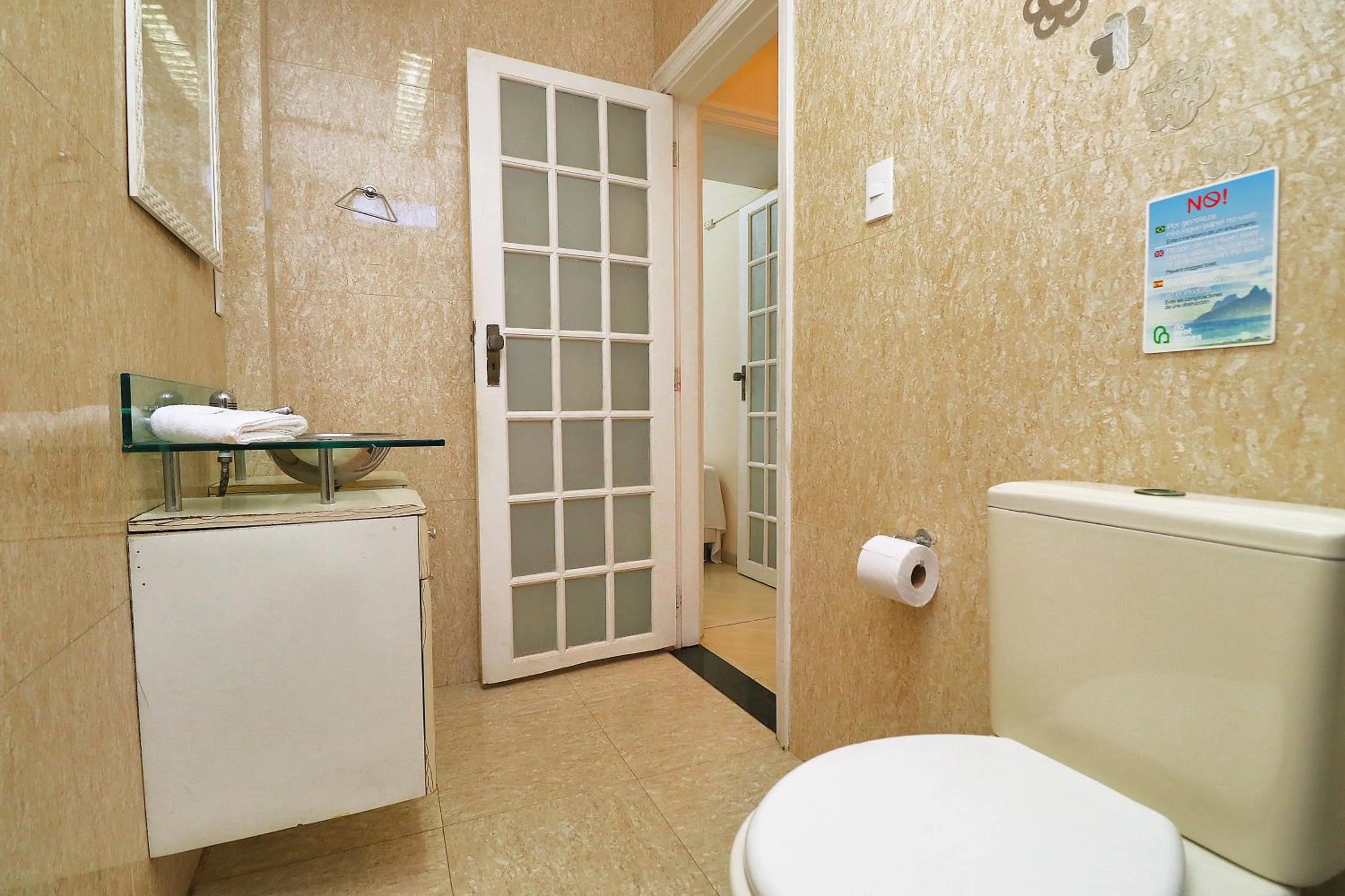 Bathroom in Rio Spot Sara 1118