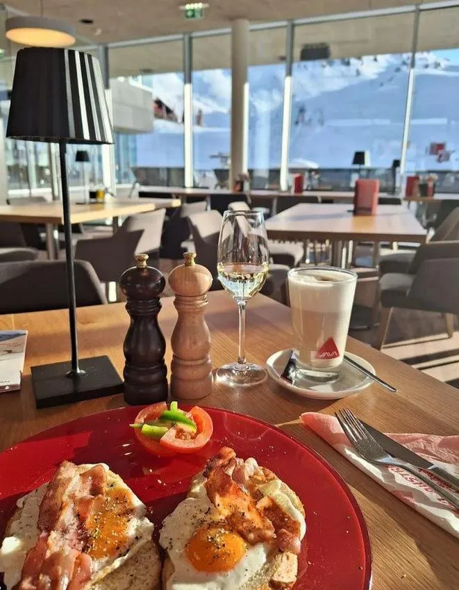Food and drinks in Hotel Ski Austria St.Christoph a.A.