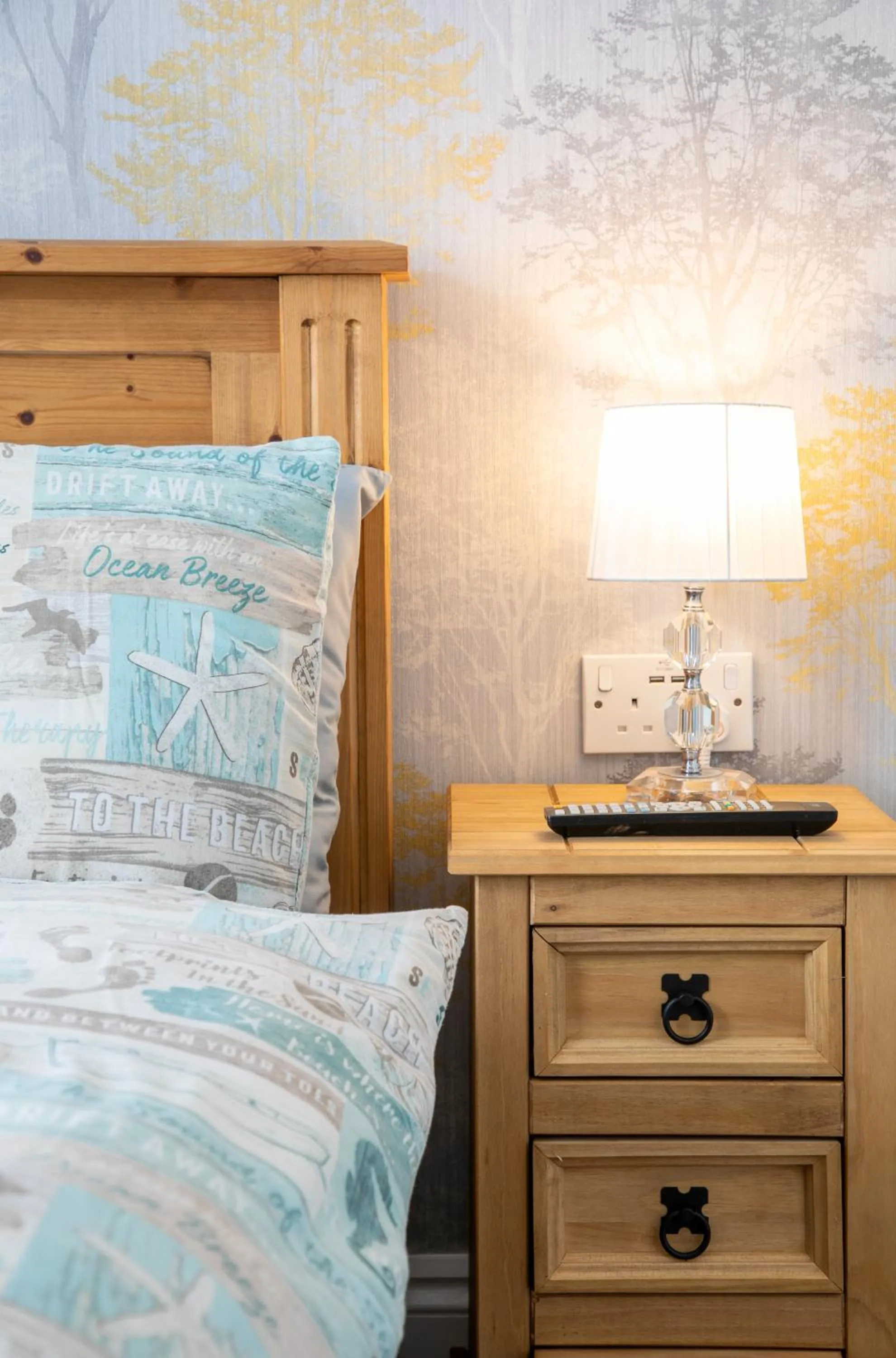 Bed in Jacaranda Hotel