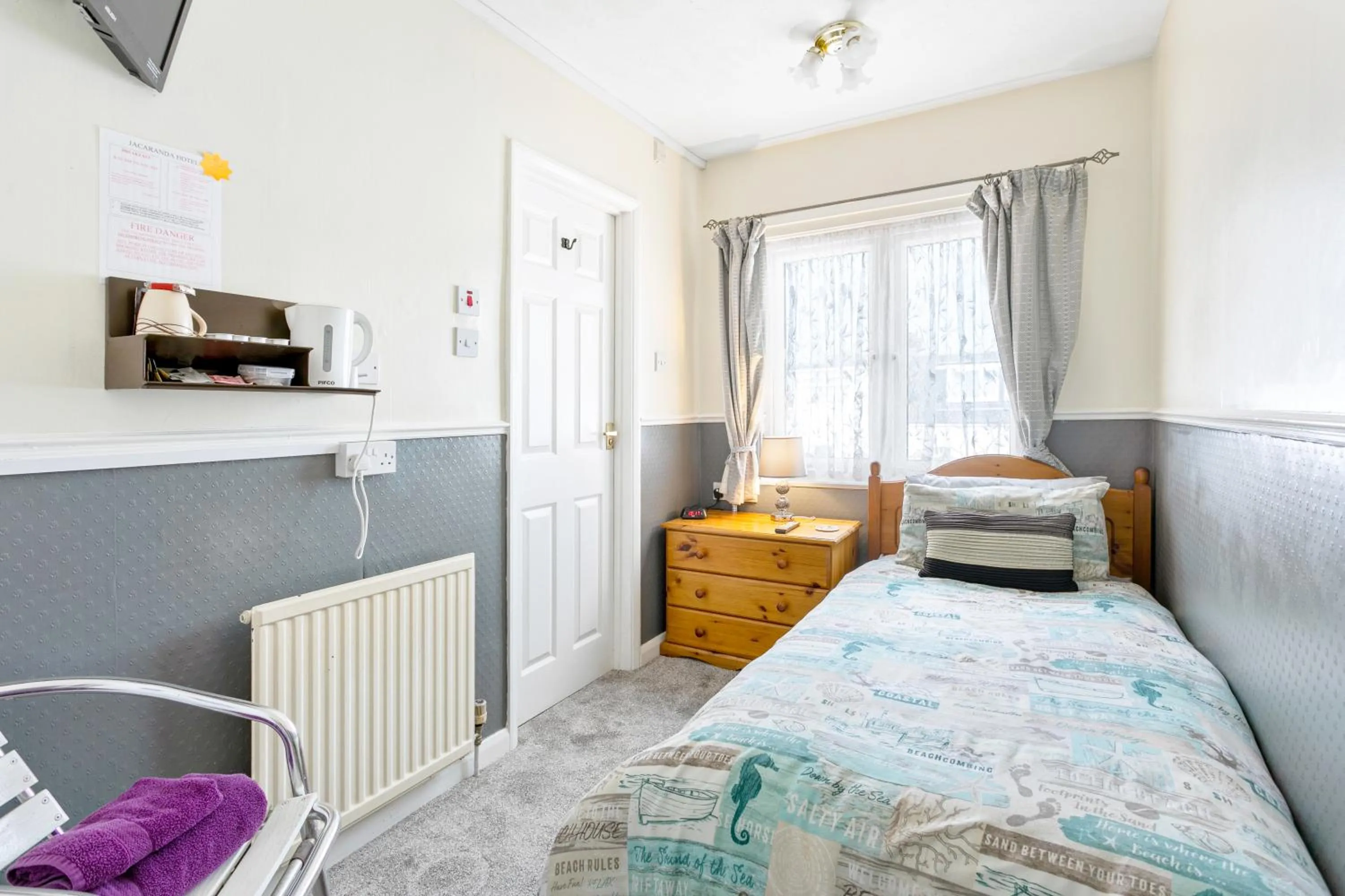 Photo of the whole room, Bed in Jacaranda Hotel