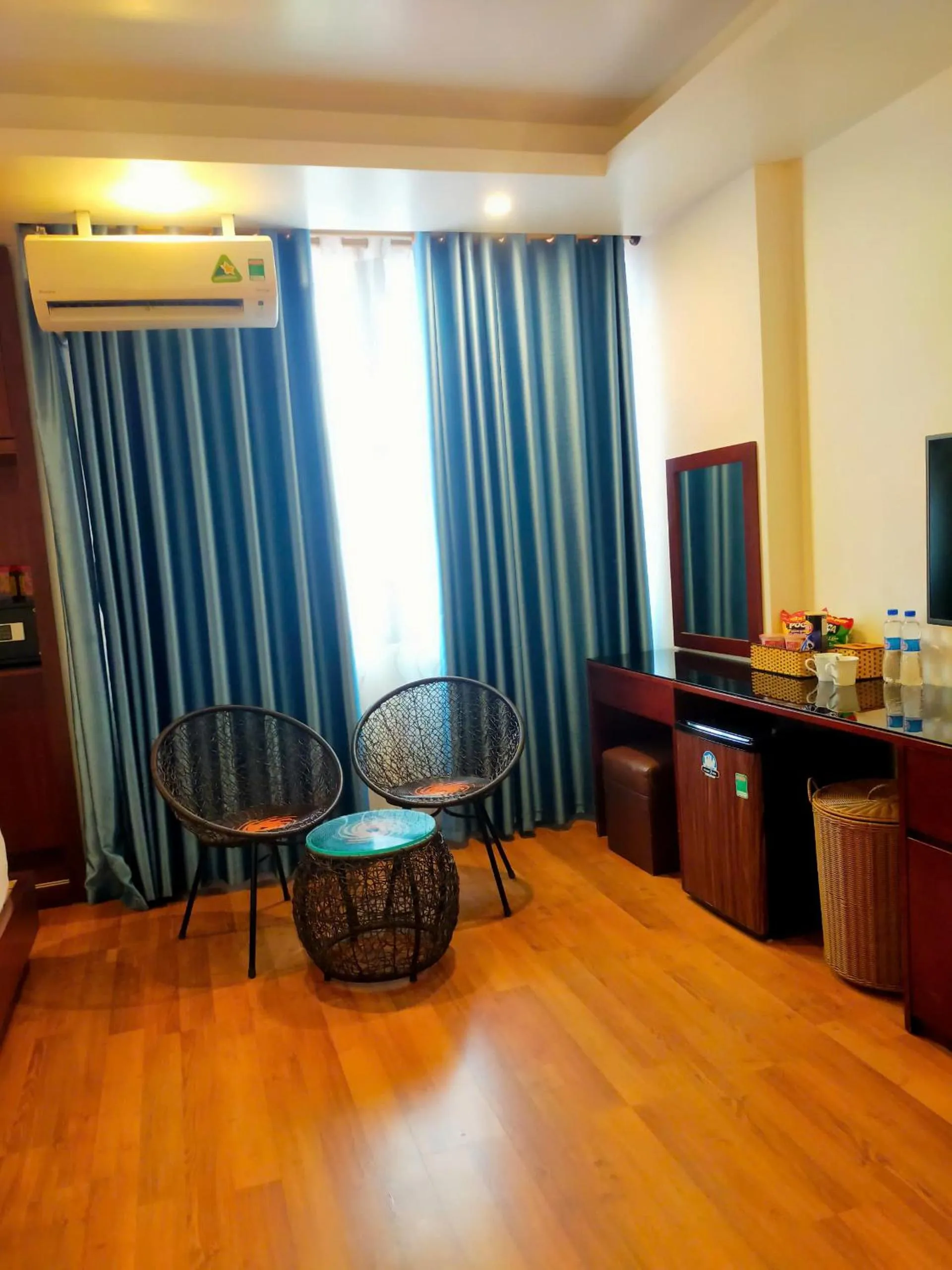 TV and multimedia in Camellia Hotel