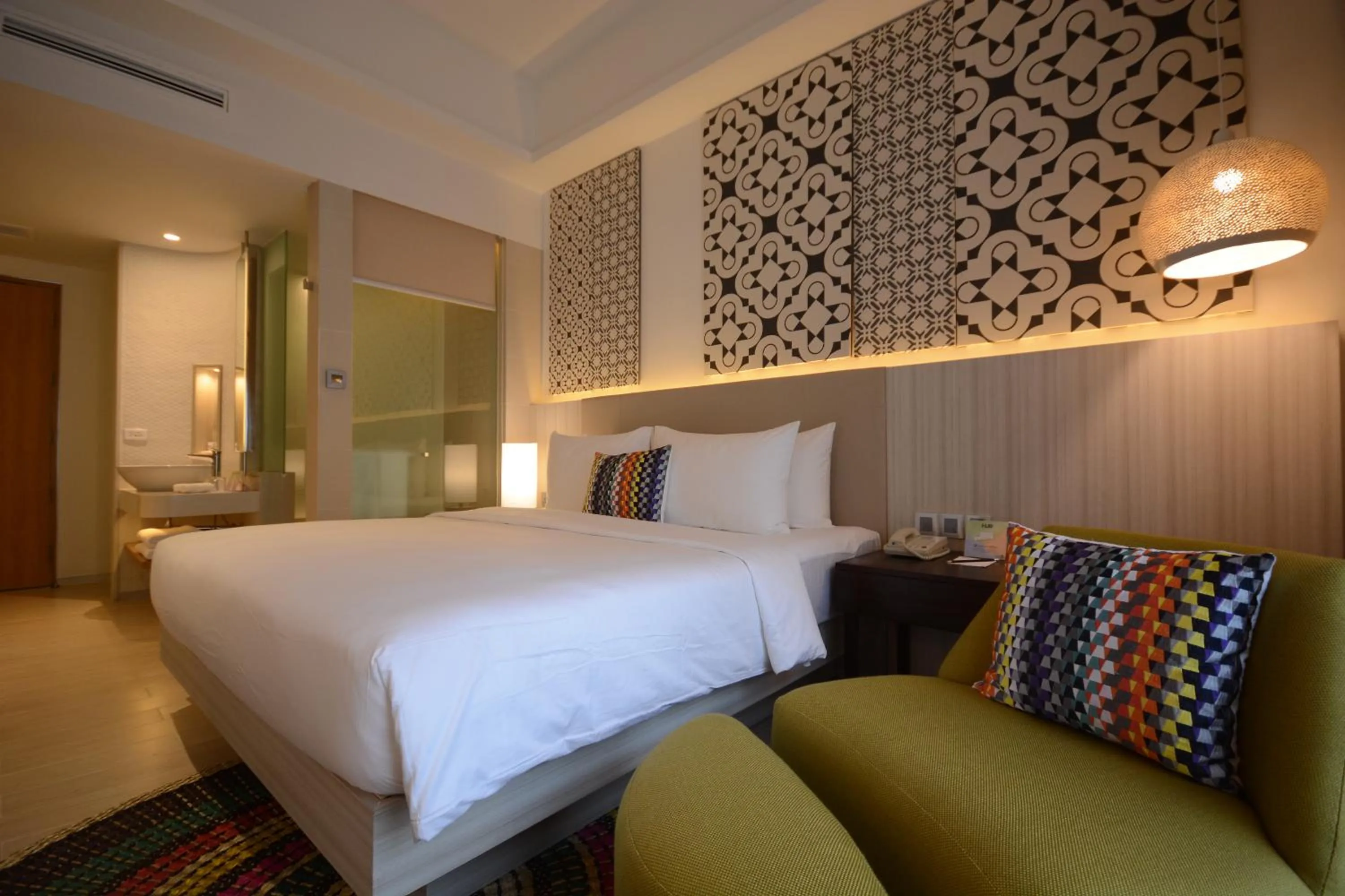 Bed in Hue Hotels and Resorts Puerto Princesa Managed by HII