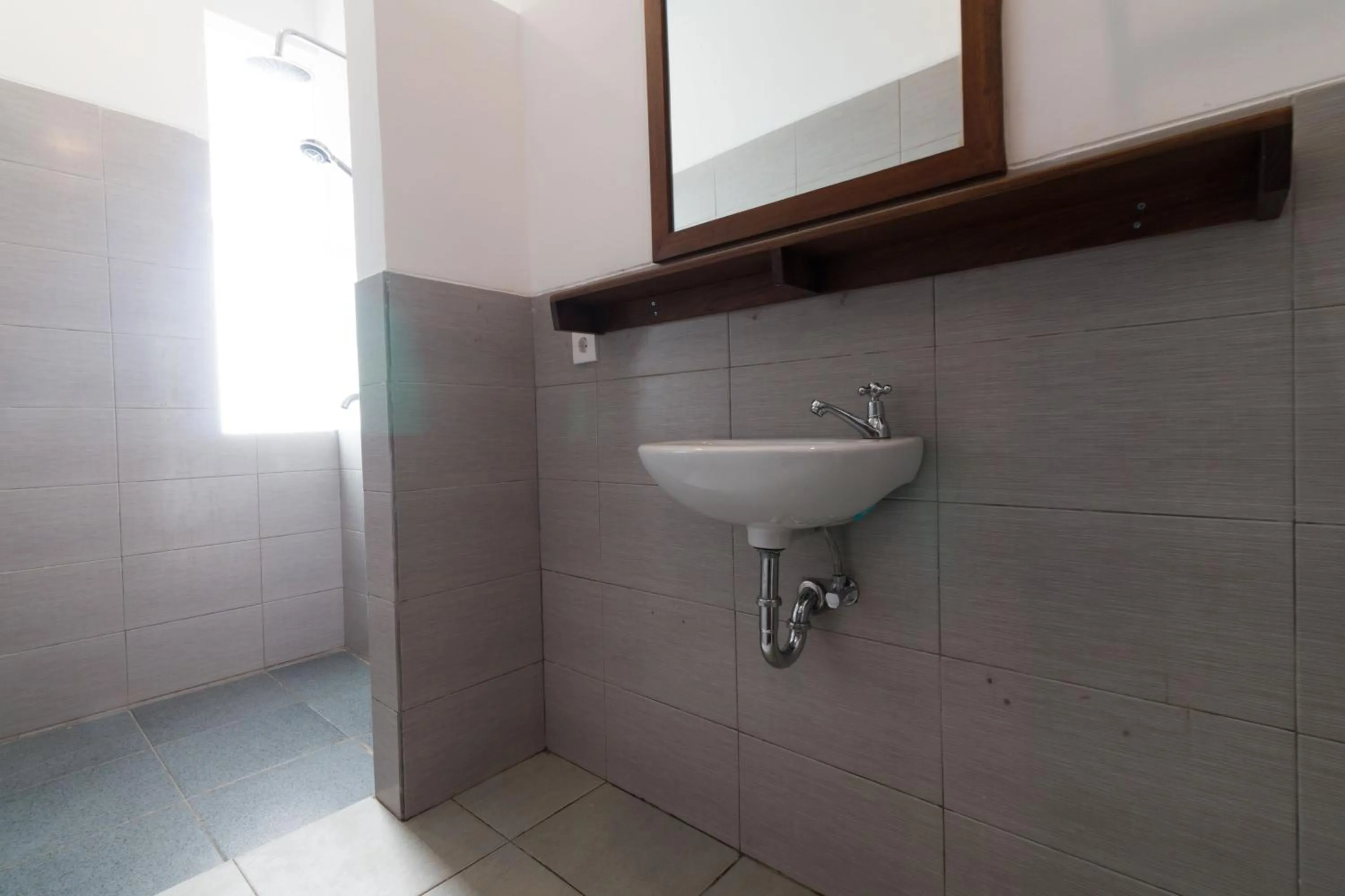 Shower in Sanur Art Villas