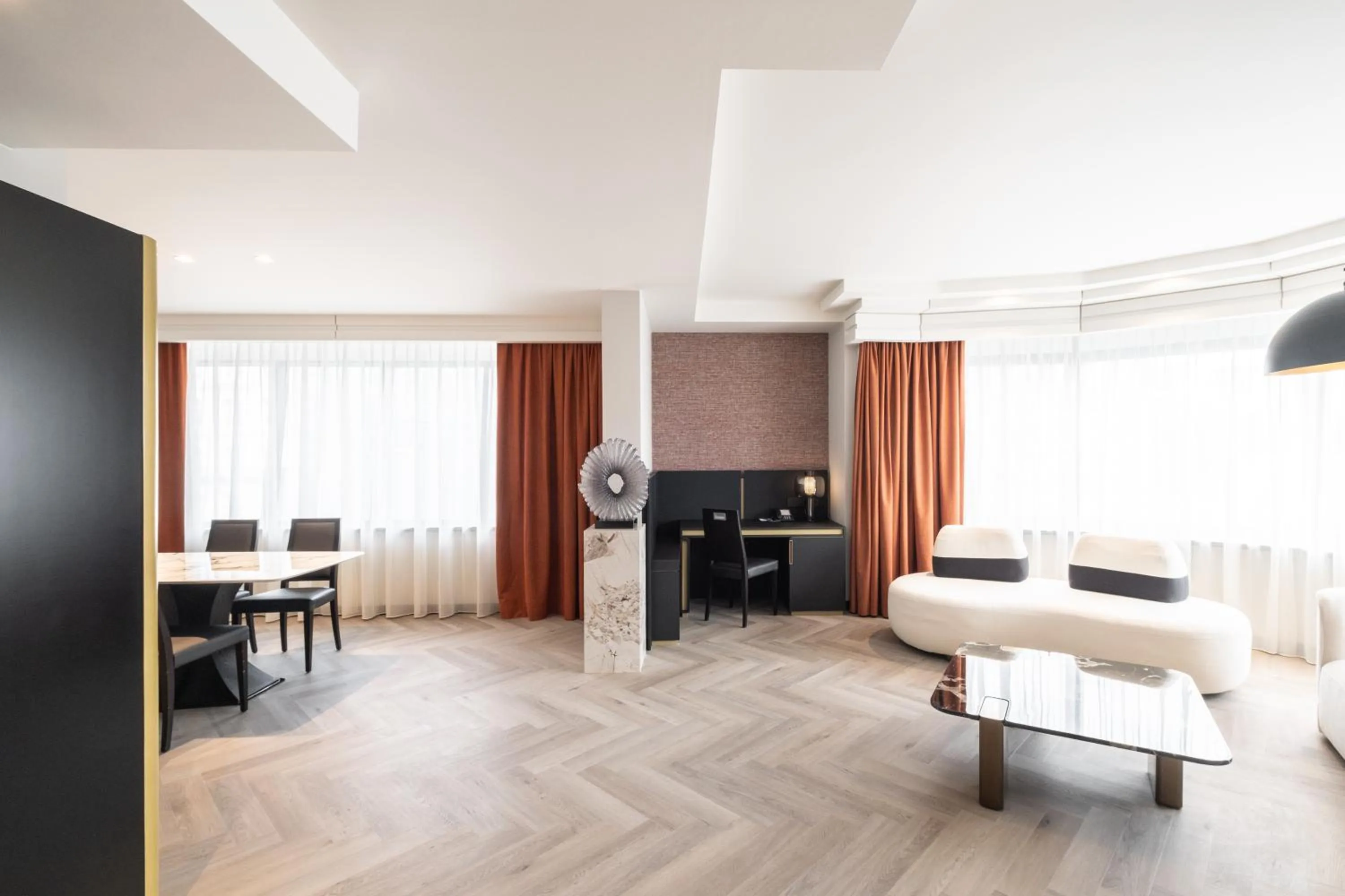 Living room in Hyllit Hotel