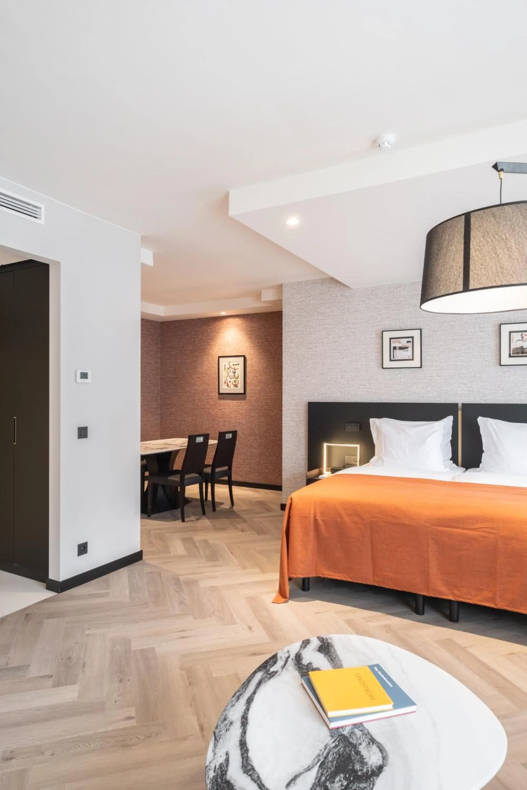 Photo of the whole room, Bed in Hyllit Hotel