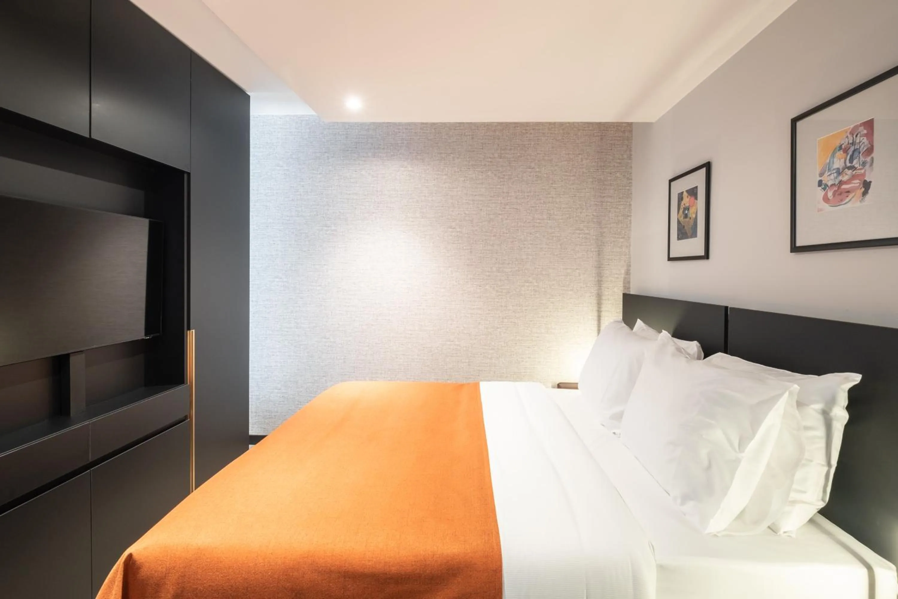 Bedroom, Bed in Hyllit Hotel