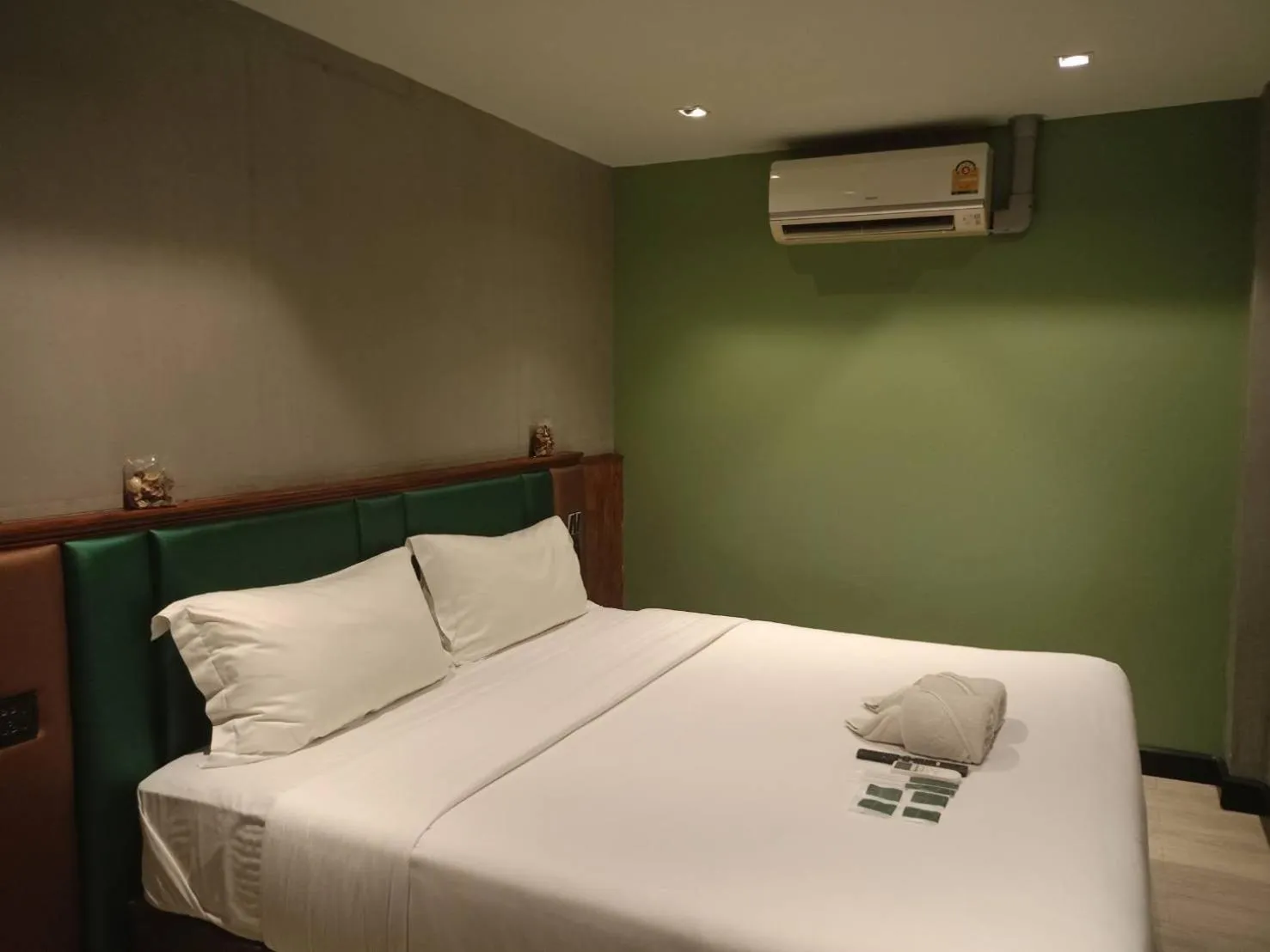 Bed in Narawad Boutique Hotel