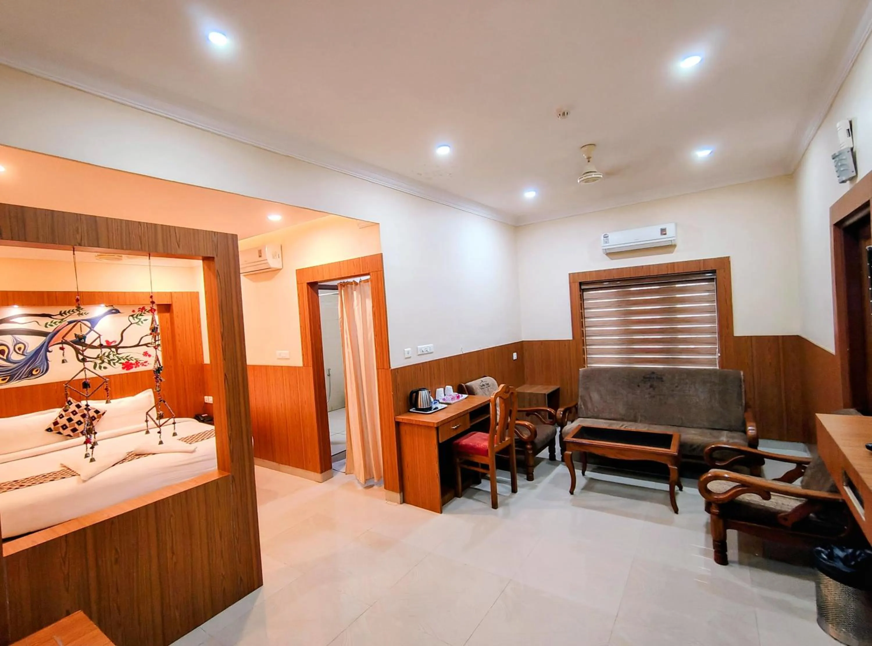 TV and multimedia in Sneha Inn