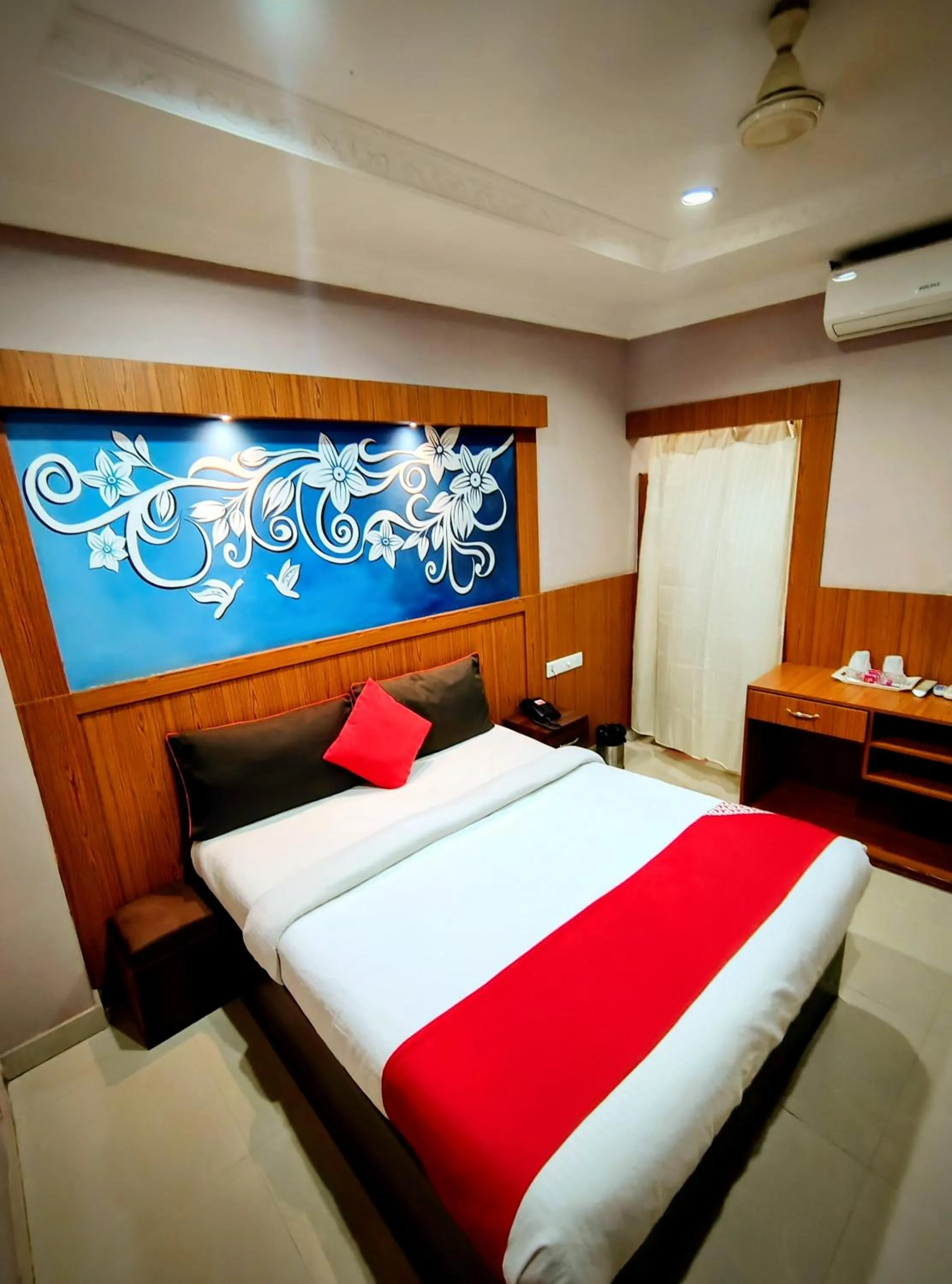 Bed in Sneha Inn
