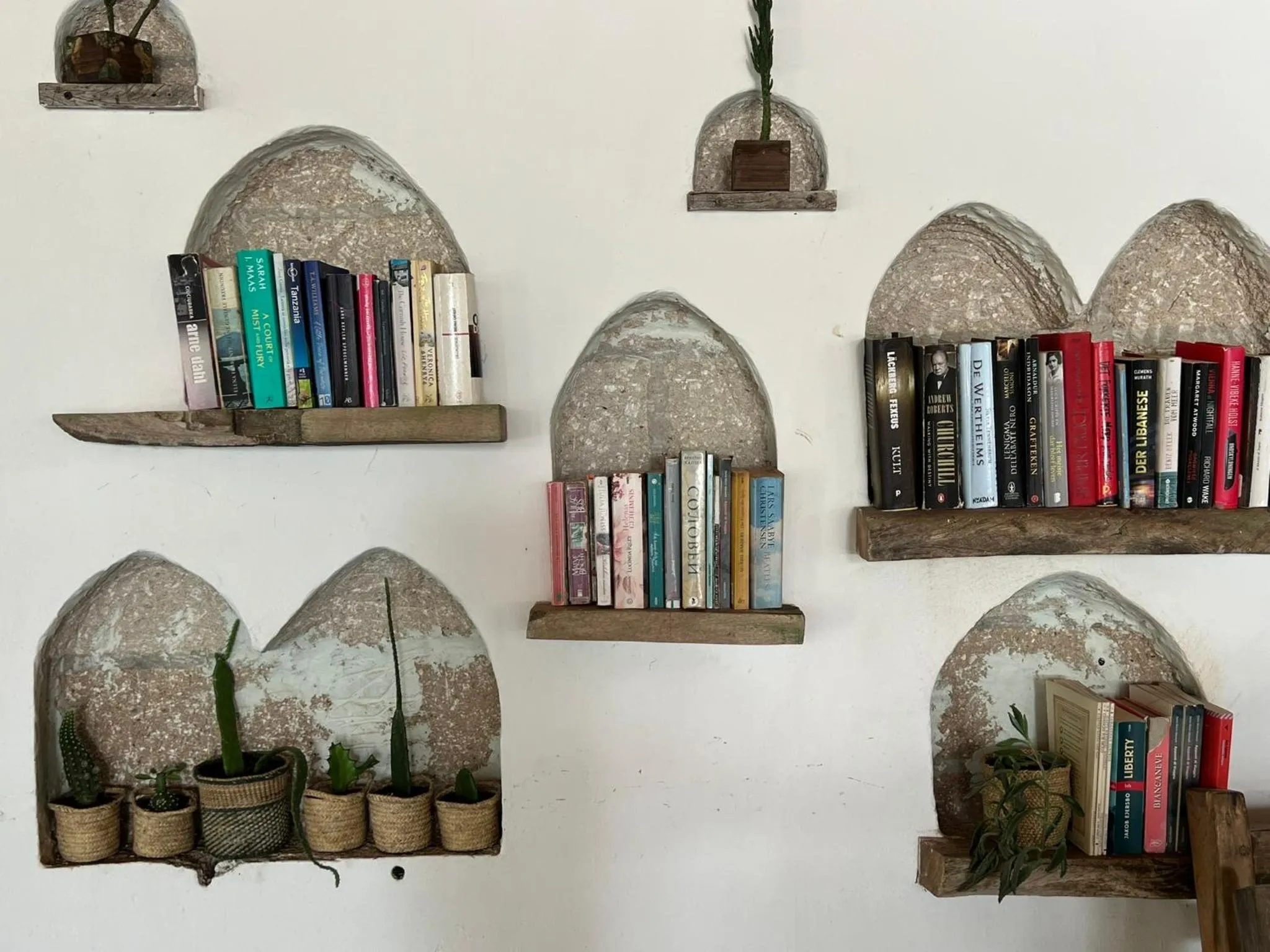 Restaurant/places to eat in Ujamaa Beach Resort