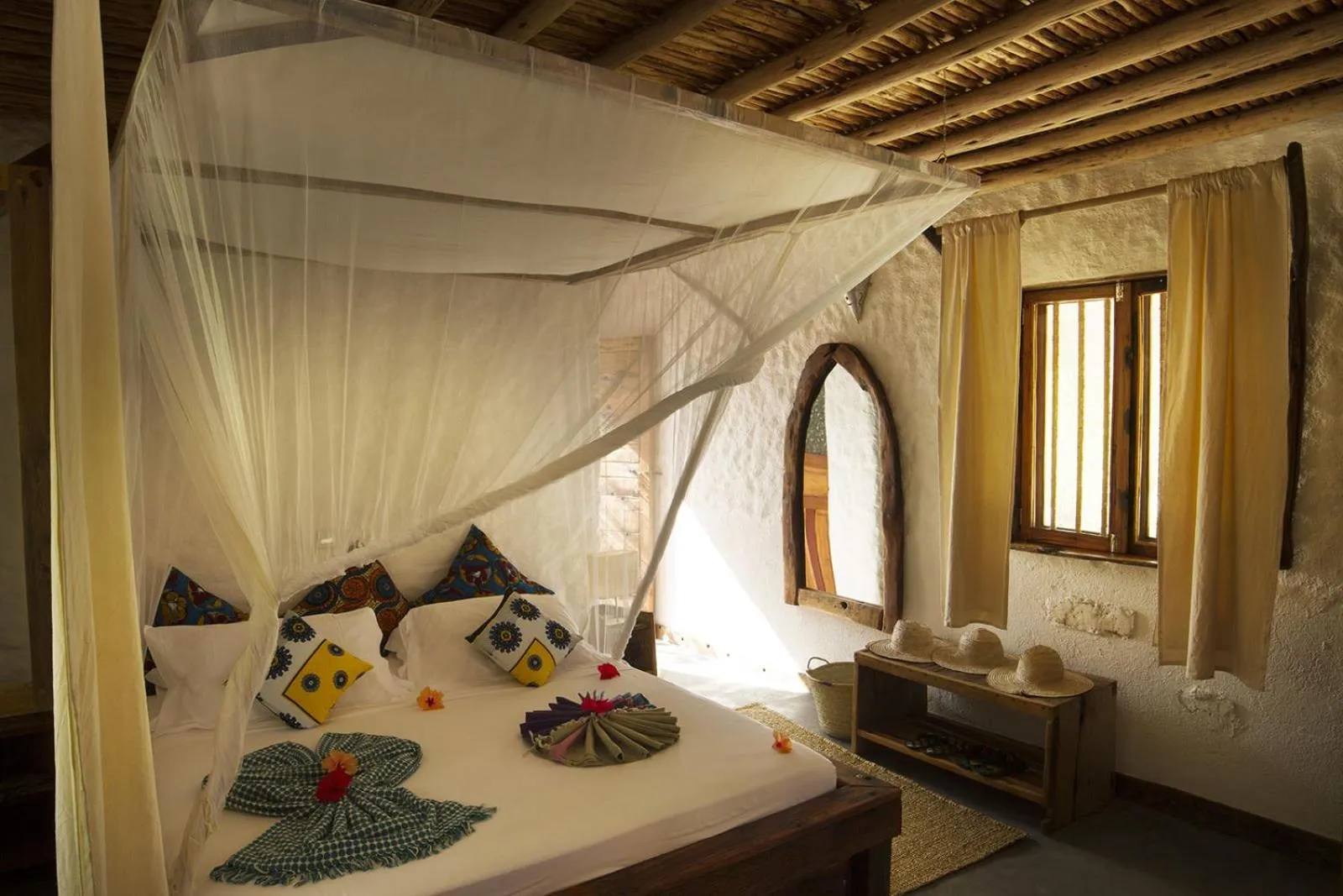 Property building, Bed in Ujamaa Beach Resort