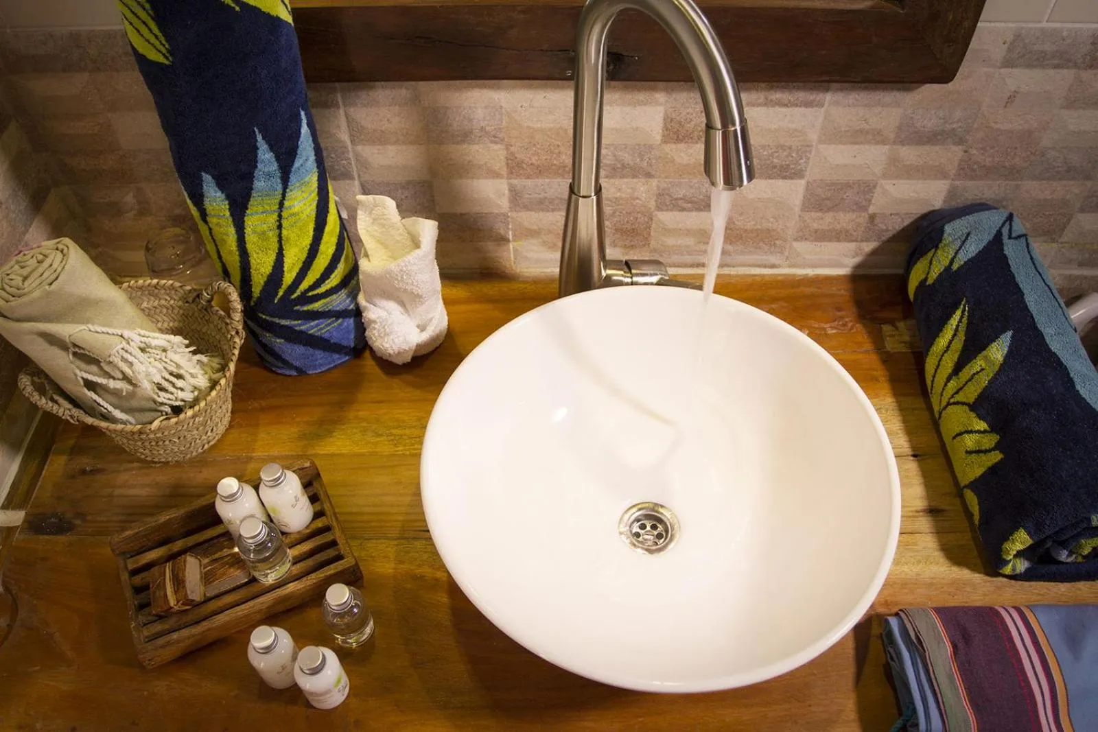 Bathroom in Ujamaa Beach Resort