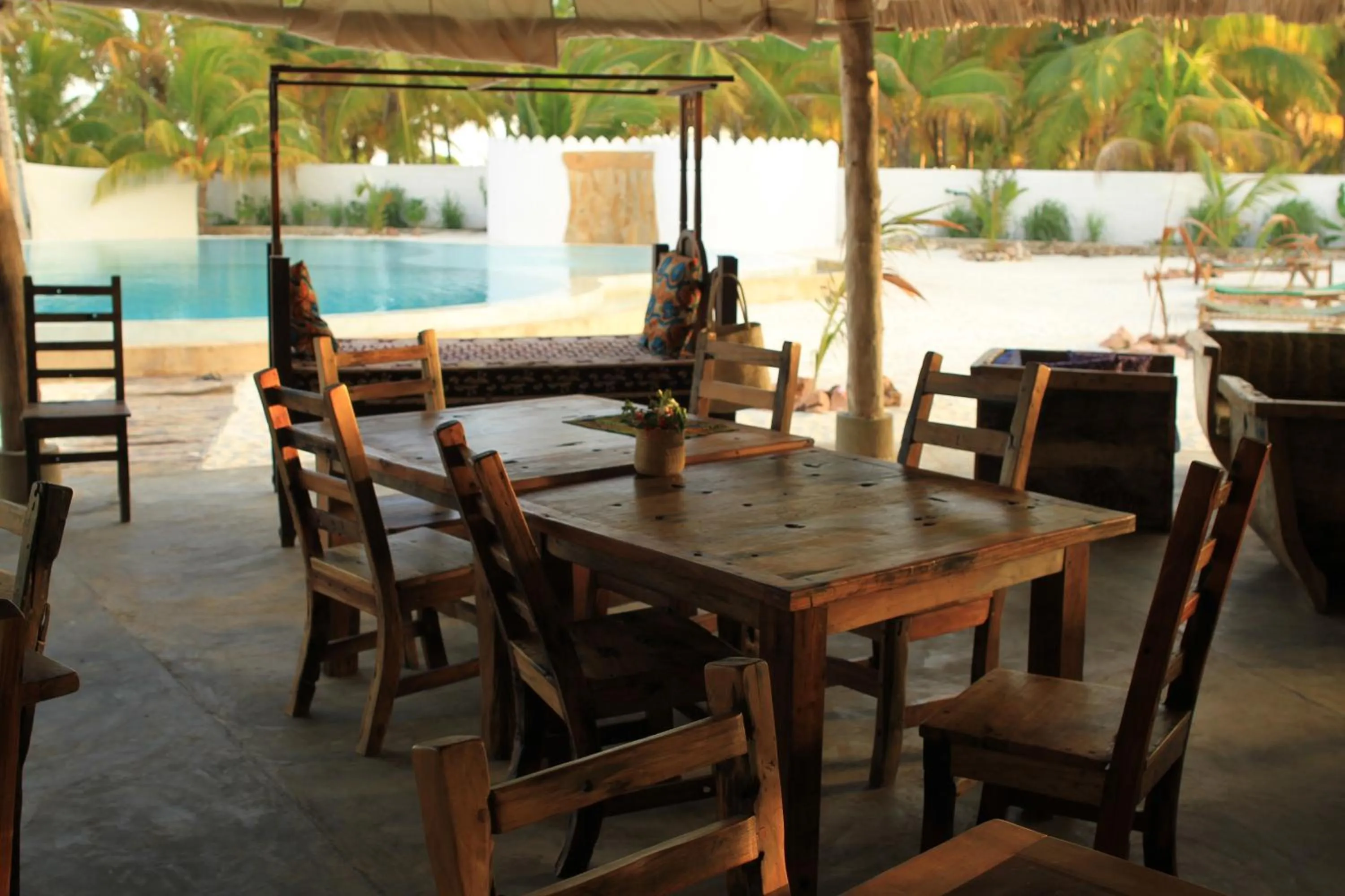 Lounge or bar in Ujamaa Beach Resort