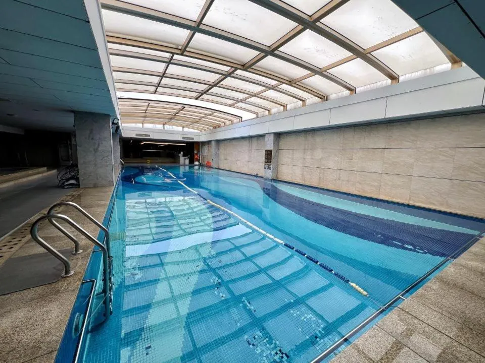 Menshine Gloria Plaza Hotel