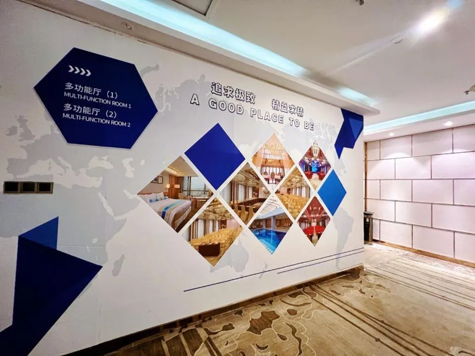 Menshine Gloria Plaza Hotel