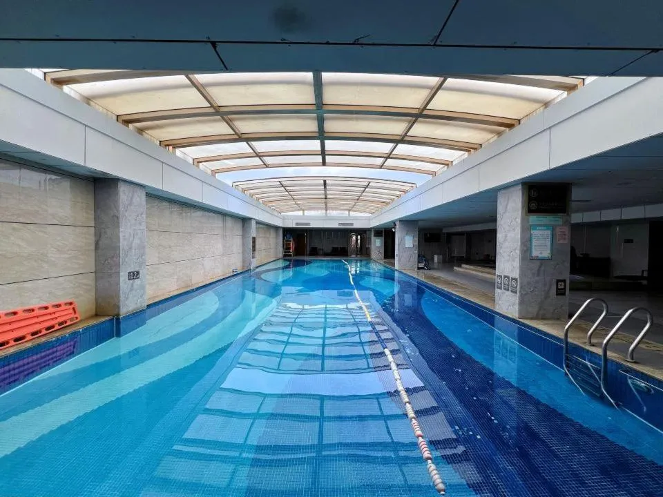 Menshine Gloria Plaza Hotel