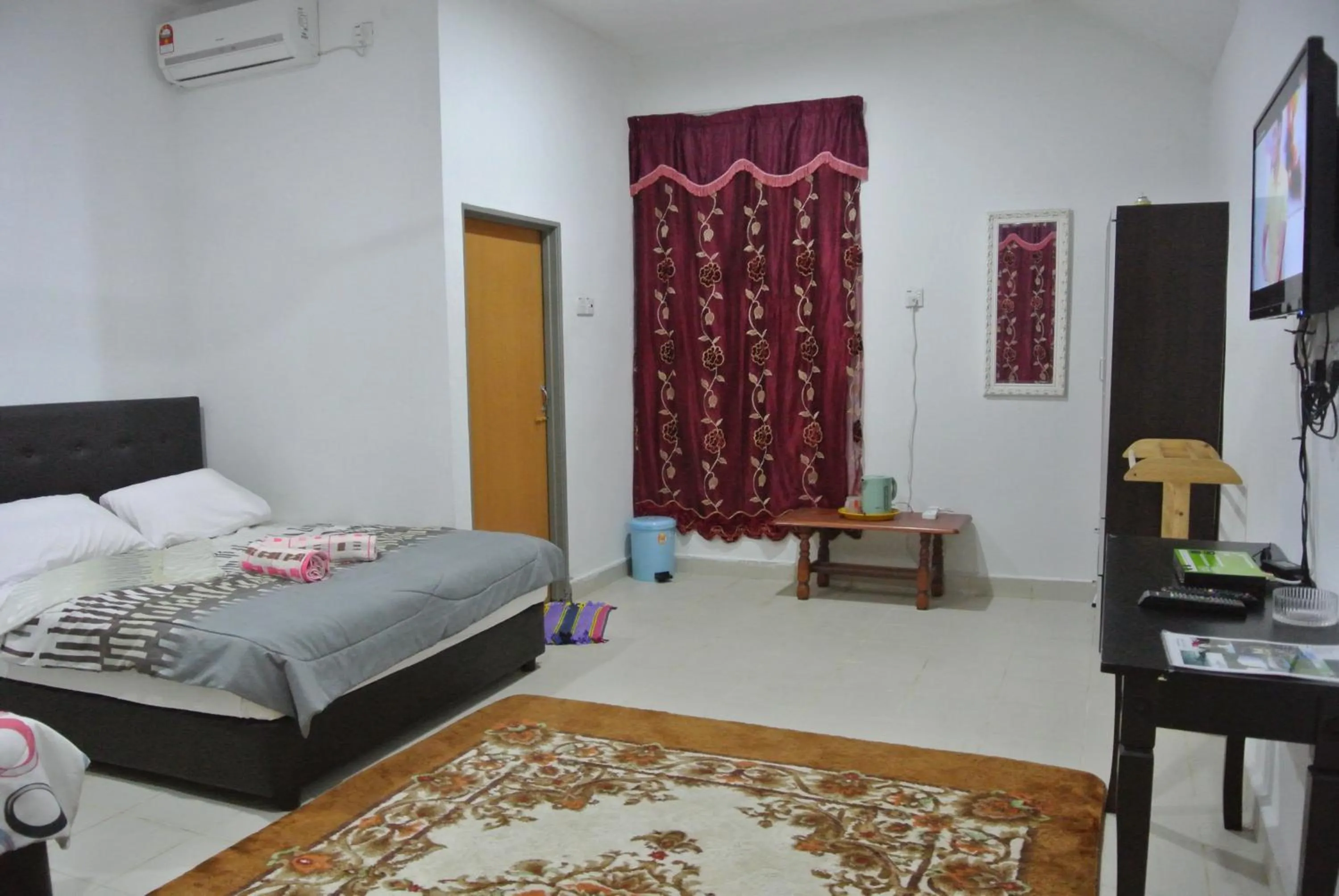 TV and multimedia, Bed in Wave Langkawi Inn