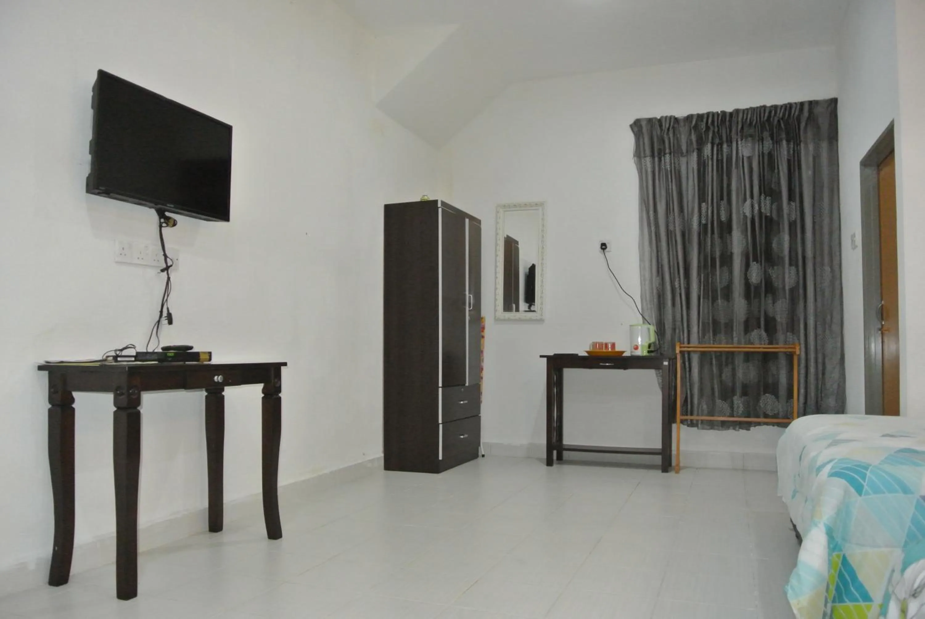 TV and multimedia, Bed in Wave Langkawi Inn