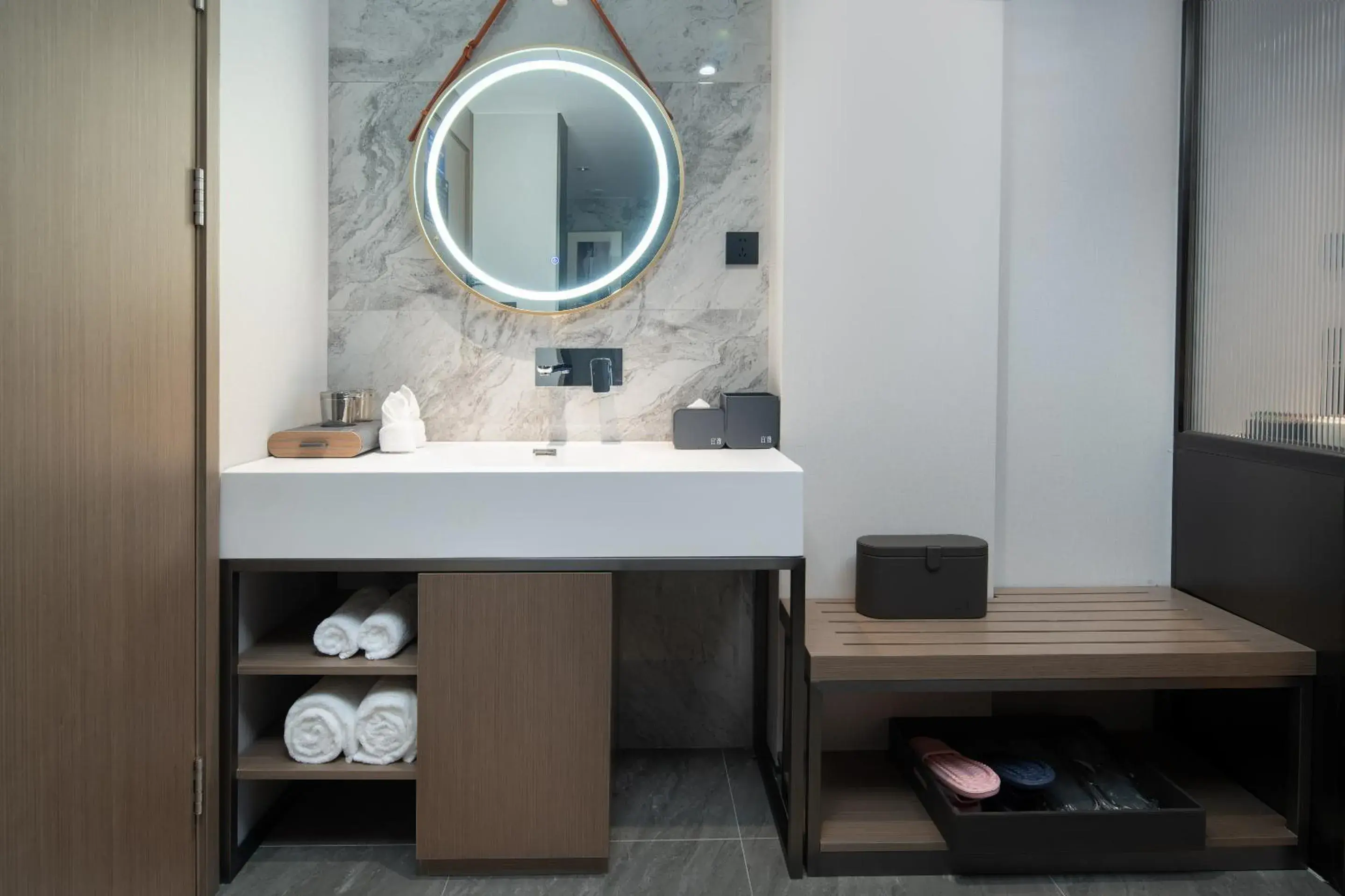 Deluxe Queen Room in Yizhi Hotel - Guangzhou Beijing Road Chenjiaxuan Subway Station Deluxe Queen Room in Yizhi Hotel - Guangzhou Beijing Road Chenjiaxuan Subway Station