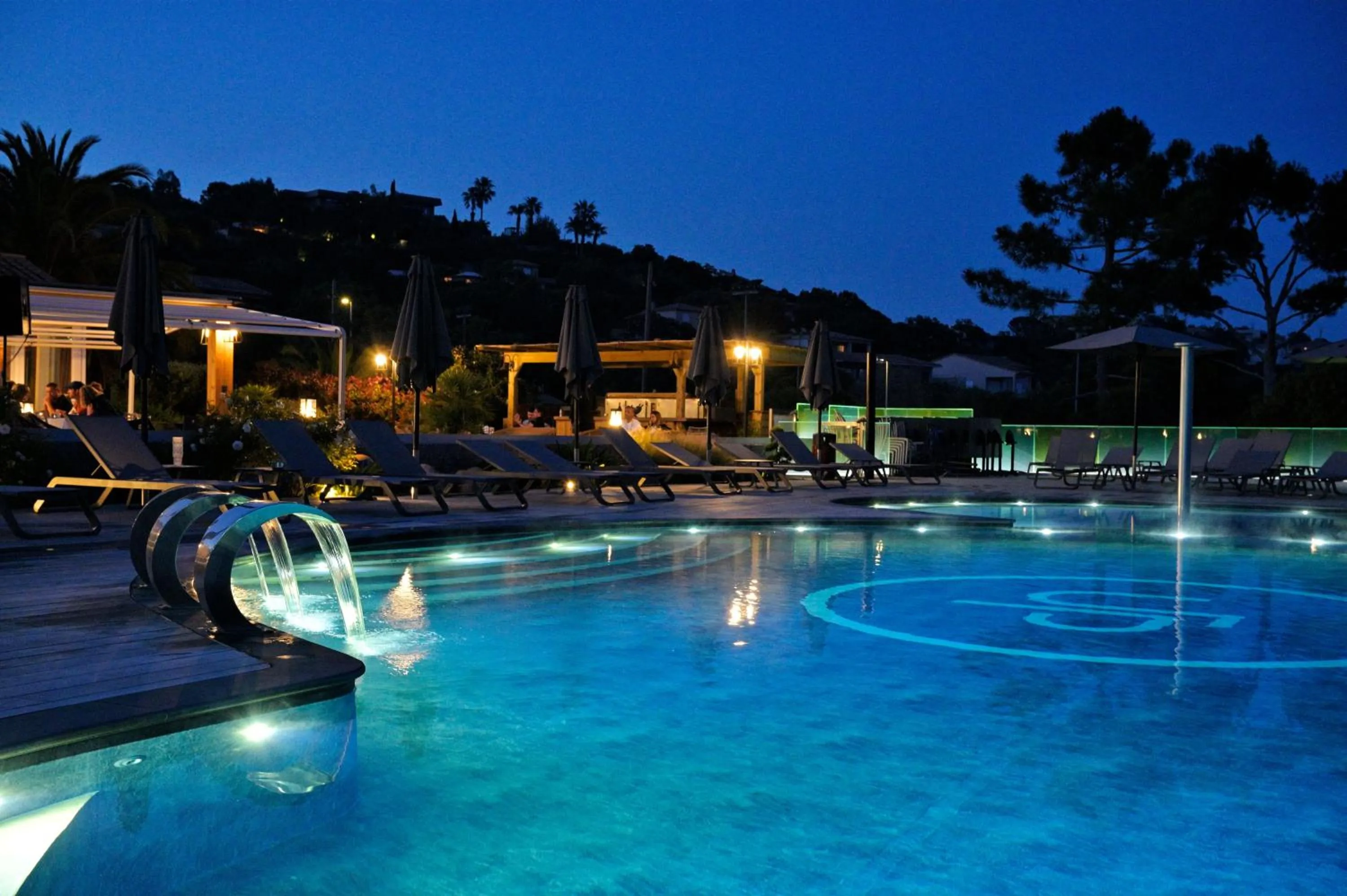 Swimming pool in Hotel U Paesolu