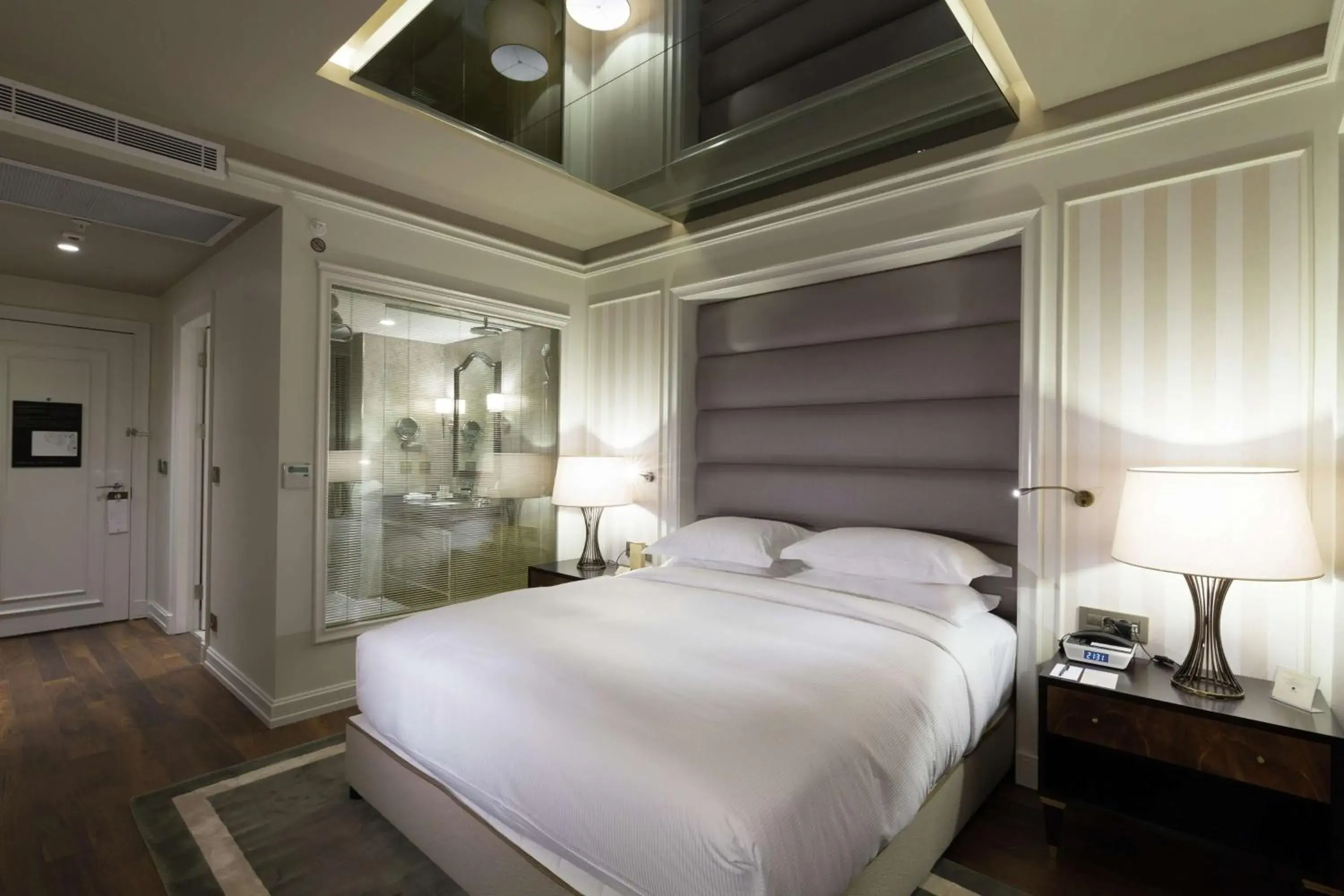 Superior King Room with Patio in DoubleTree By Hilton Izmir Airport Superior King Room with Patio in DoubleTree By Hilton Izmir Airport