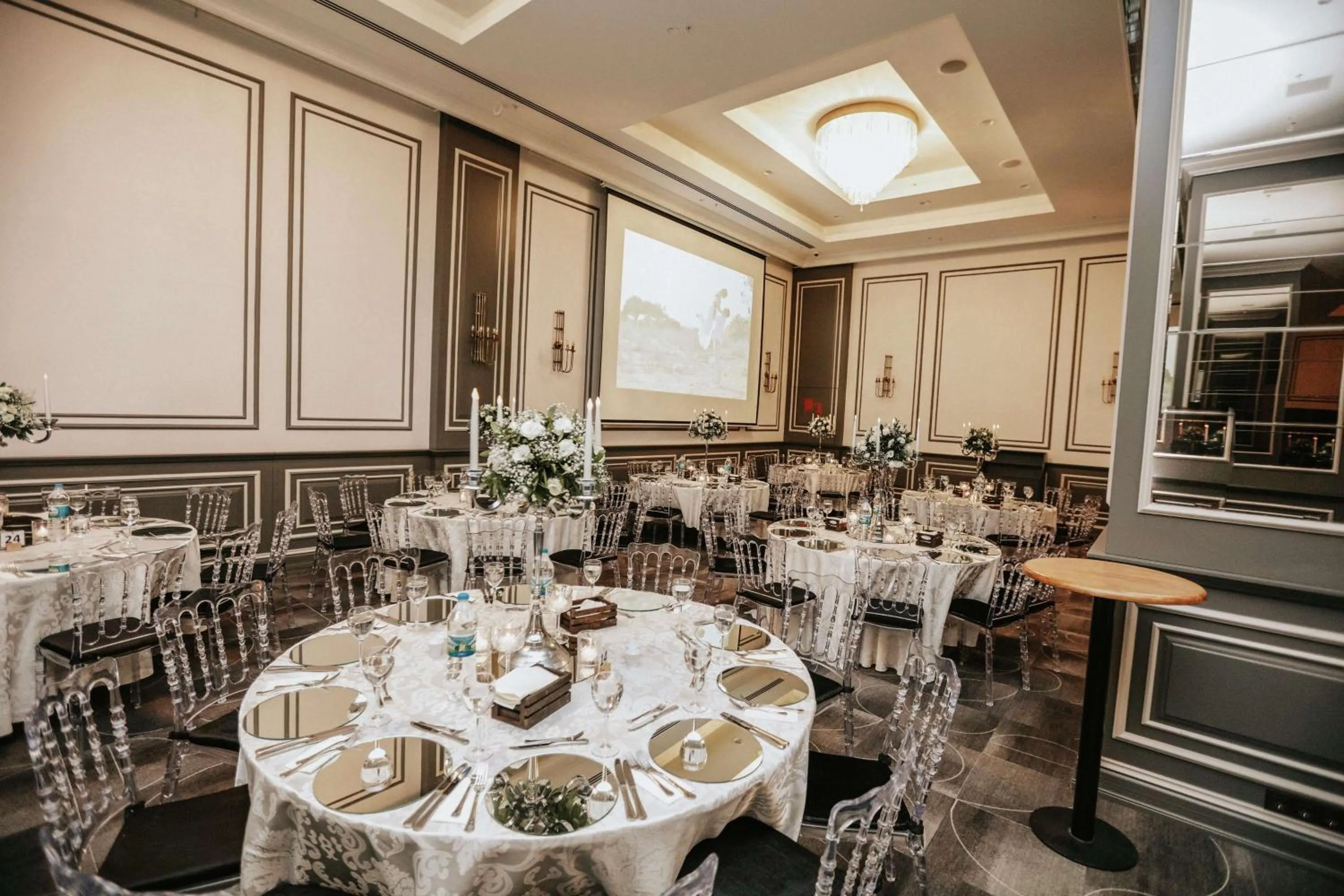 Dining area in DoubleTree By Hilton Izmir Airport