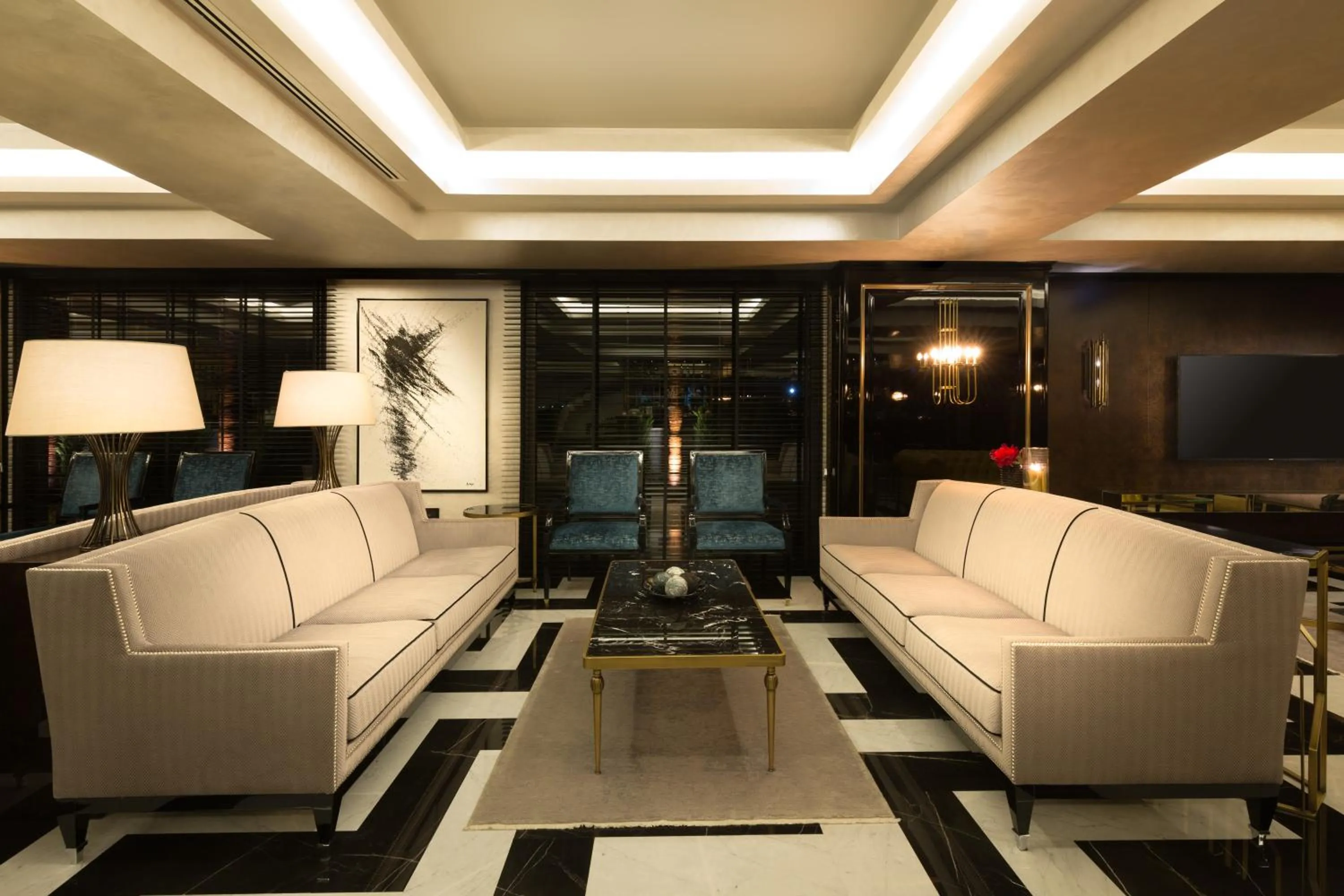 Seating area in DoubleTree By Hilton Izmir Airport