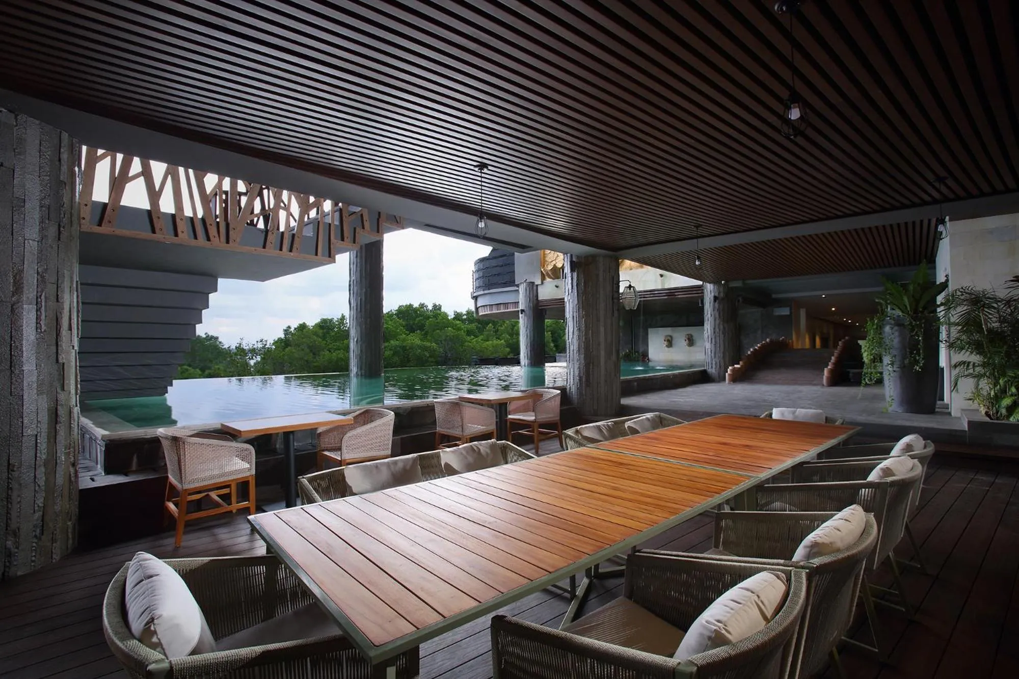 Restaurant/places to eat in The Crystal Luxury Bay Resort Nusa Dua