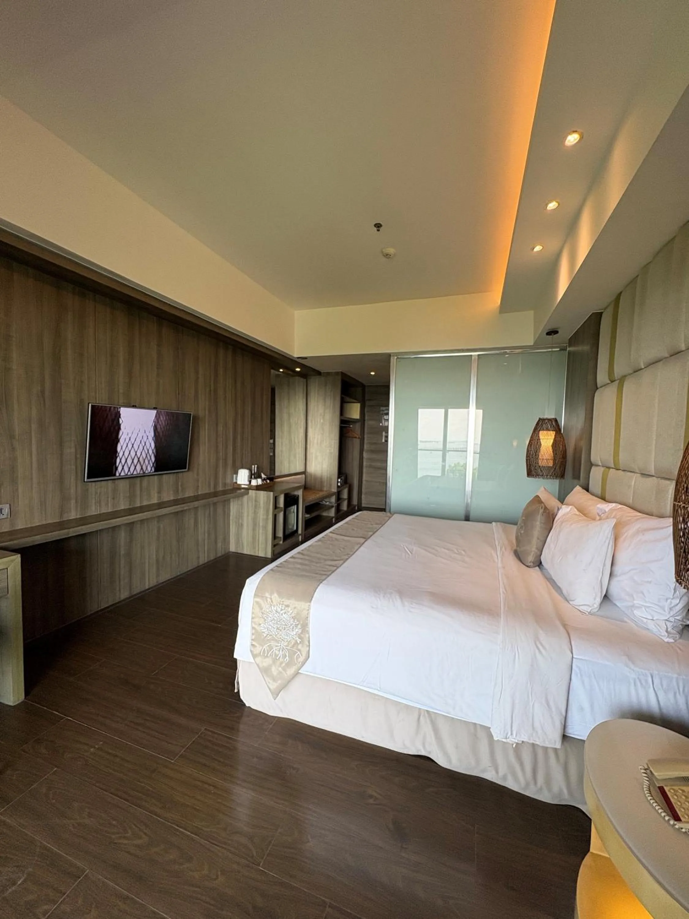 Bed in The Crystal Luxury Bay Resort Nusa Dua
