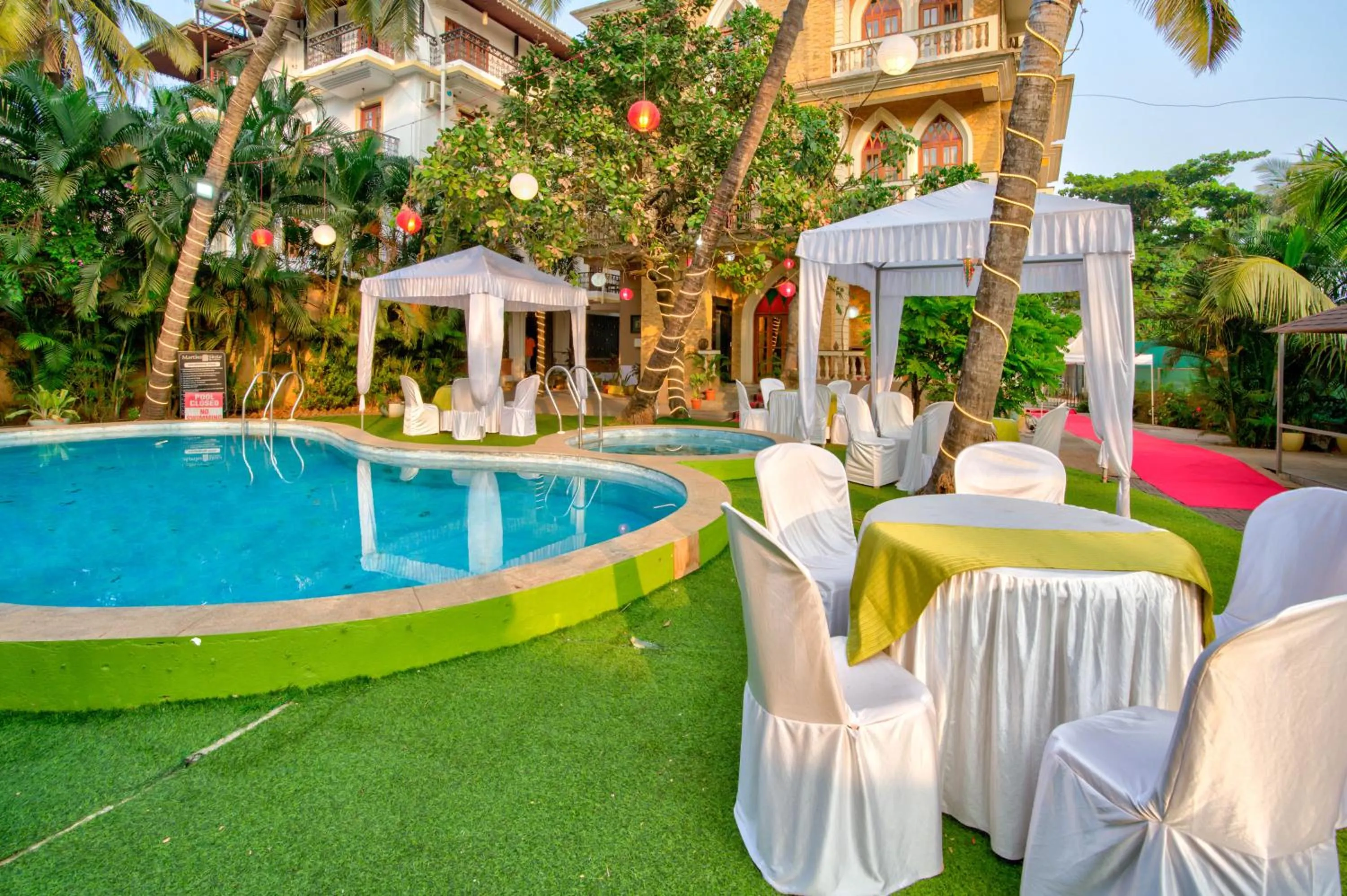 Lounge or bar in Resort Martins Siesta , A Portuguese Heritage Resort in Calangute