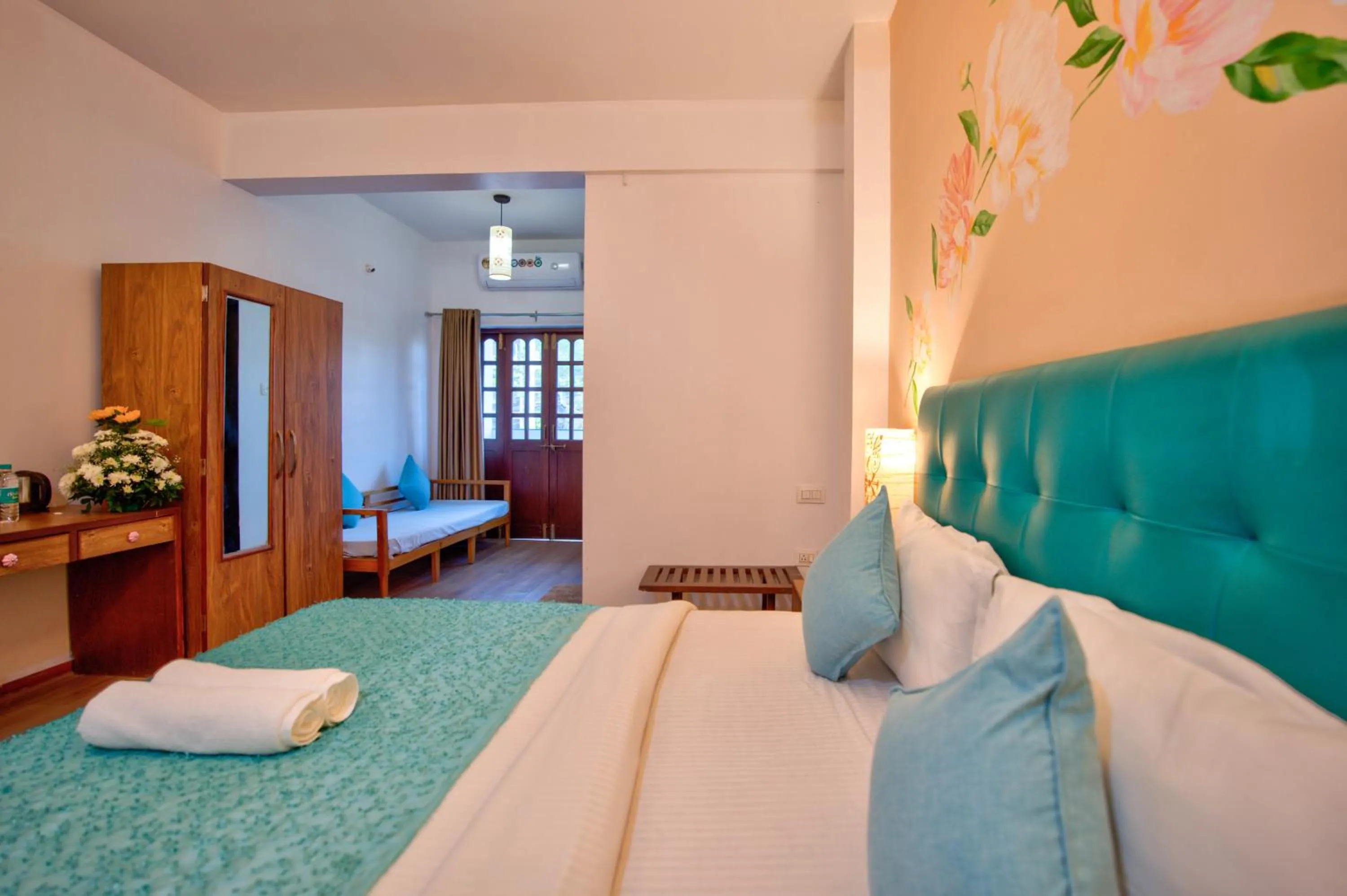 Photo of the whole room, Bed in Resort Martins Siesta , A Portuguese Heritage Resort in Calangute