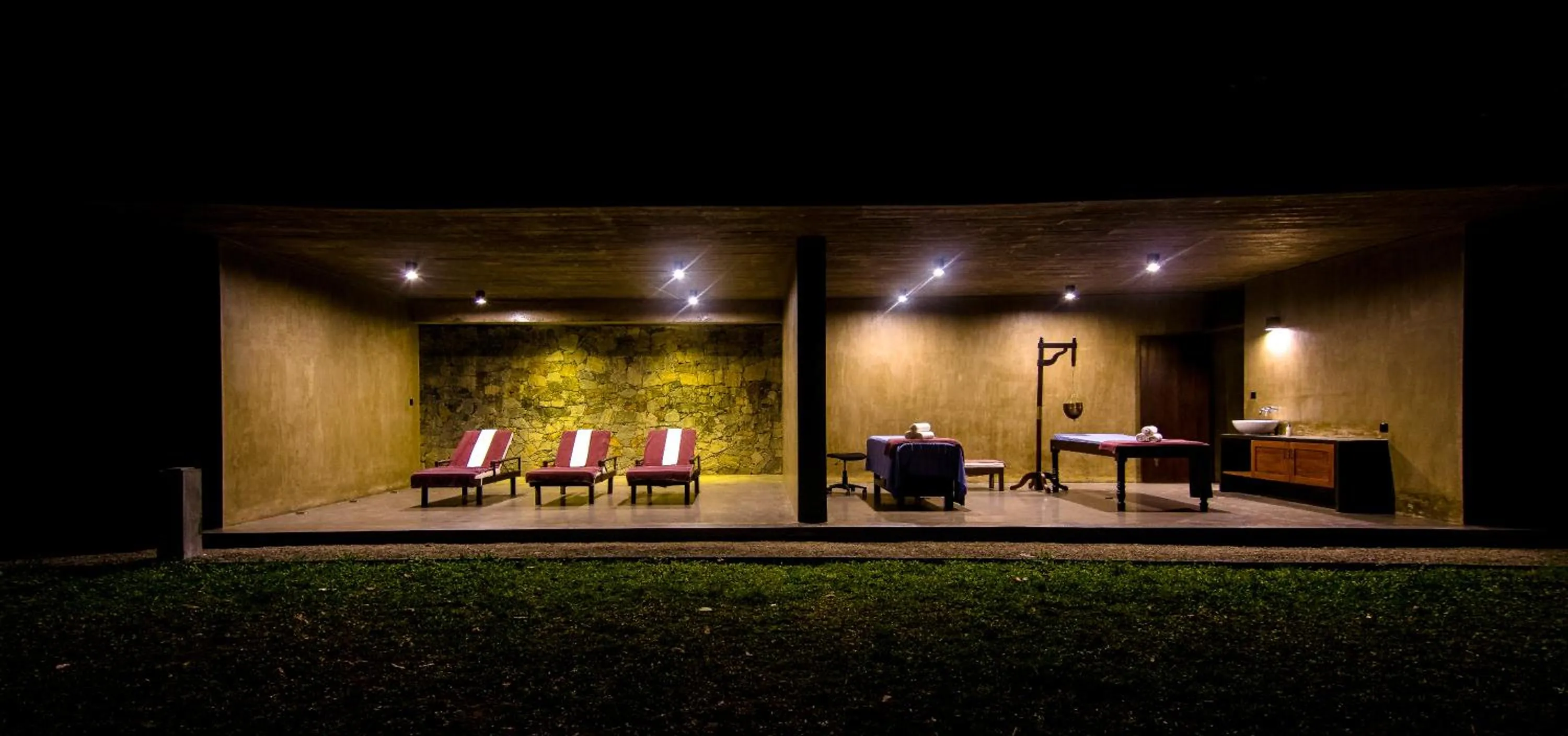 Night in Santani Wellness Kandy