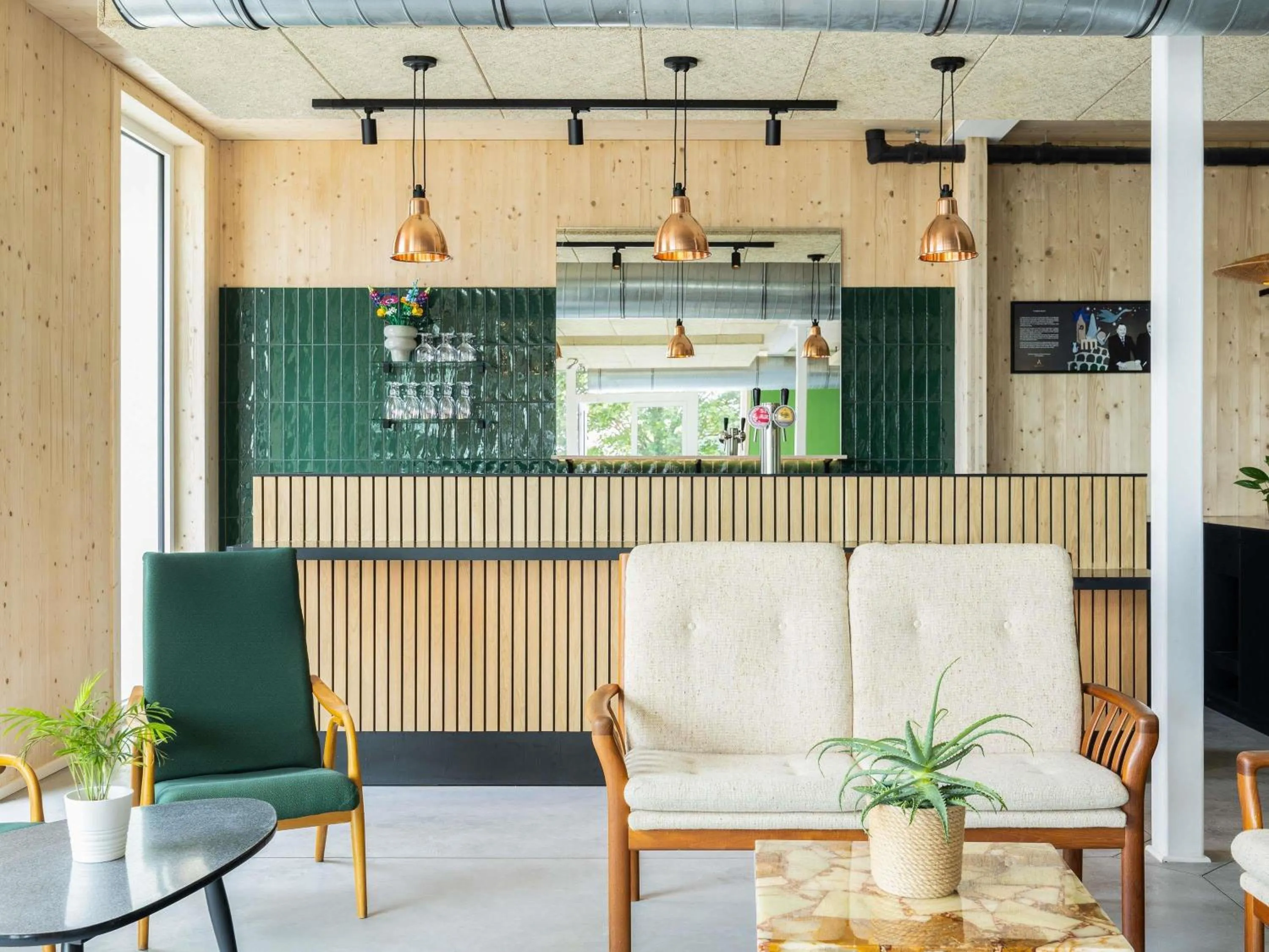 Lounge or bar in greet Brussels Airport Zaventem