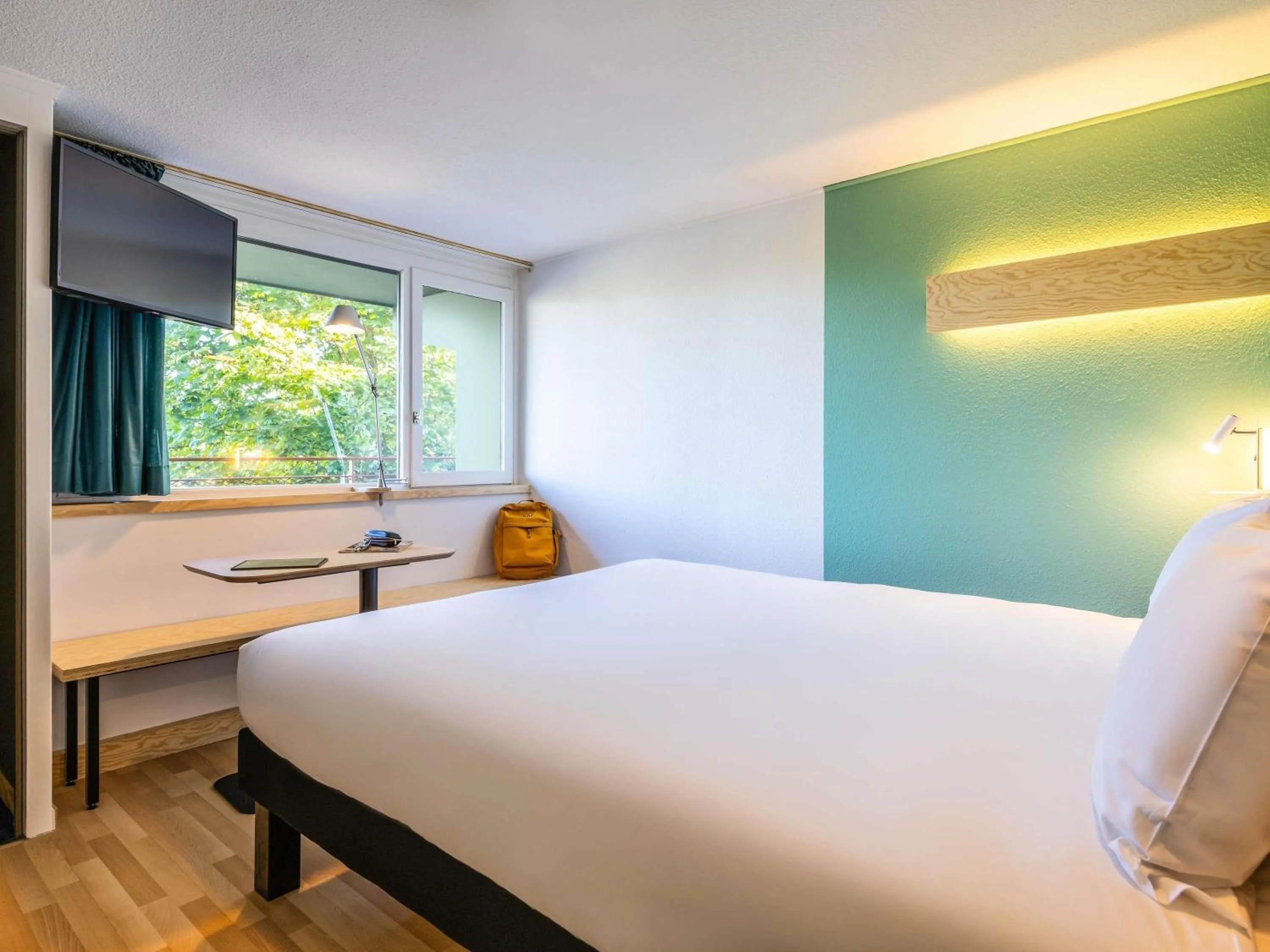 Bedroom, Bed in greet Brussels Airport Zaventem