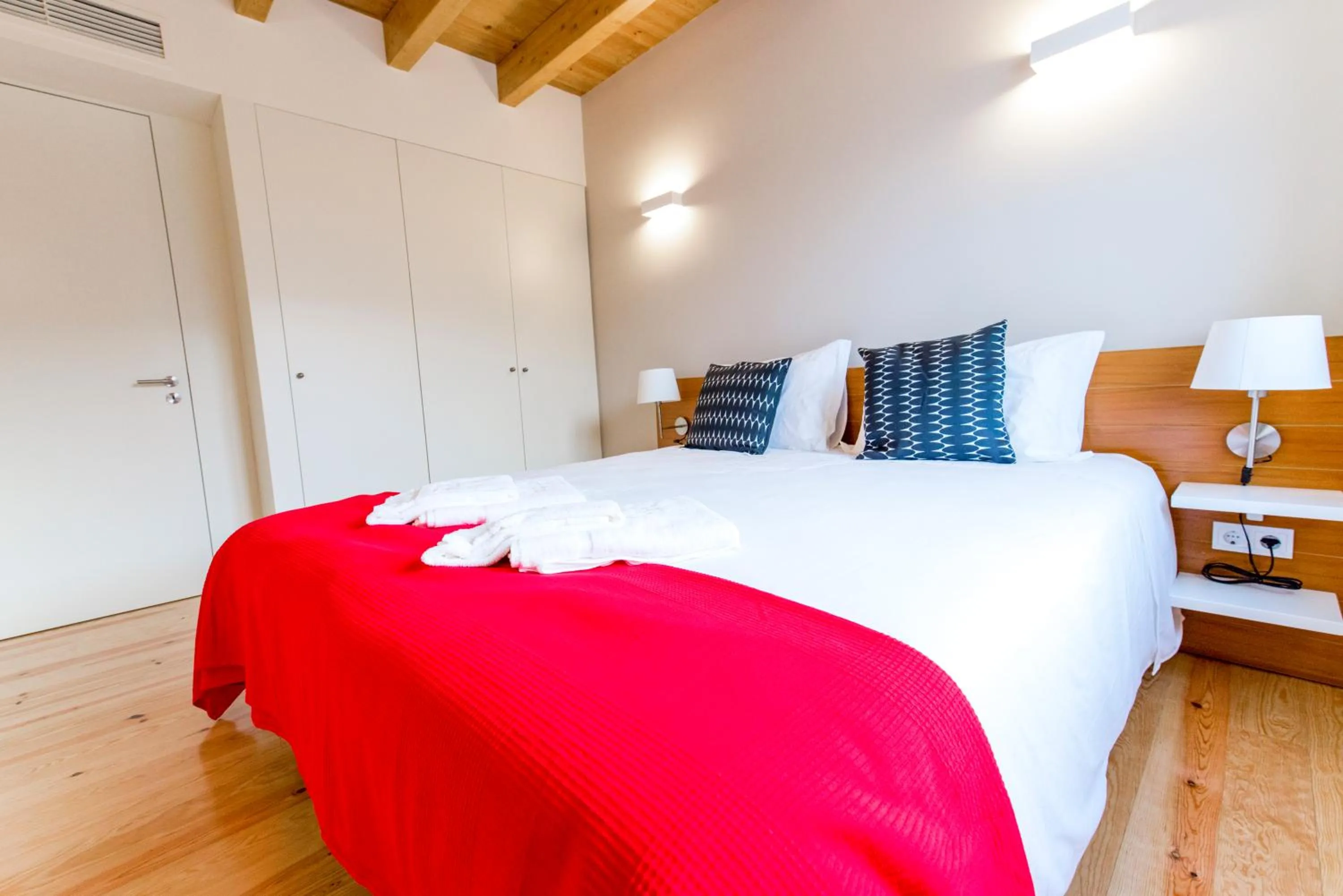 Bed in Oporto Trendy River