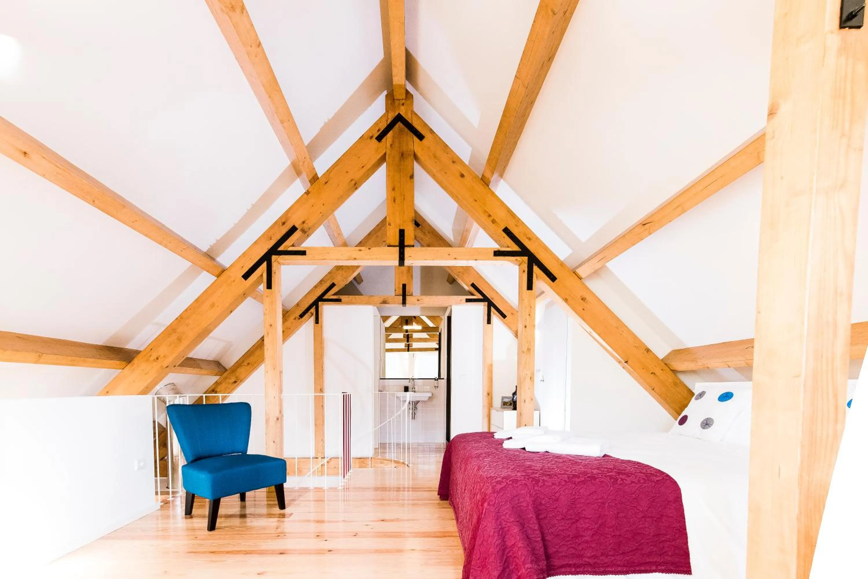 Bedroom, Bed in Oporto Trendy River