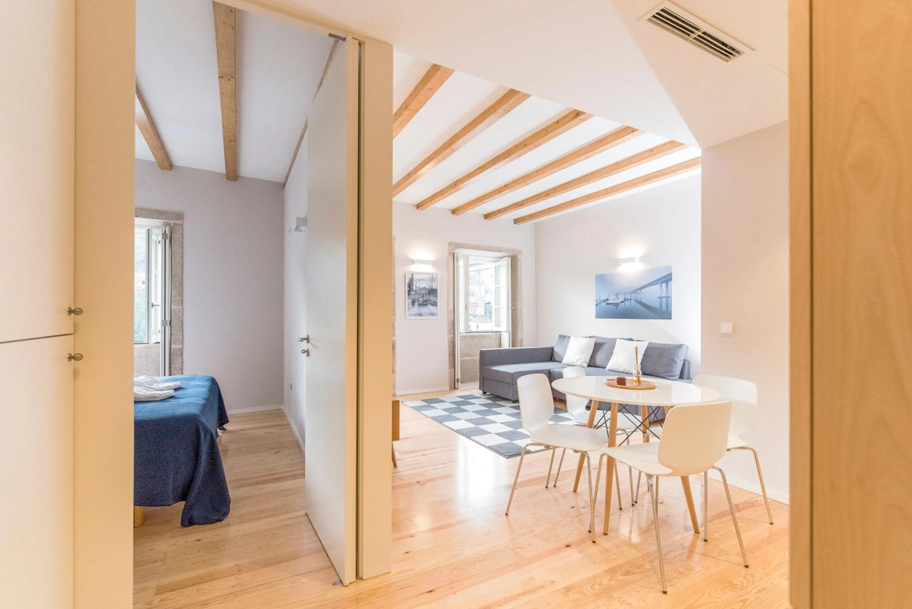 Decorative detail in Oporto Trendy River