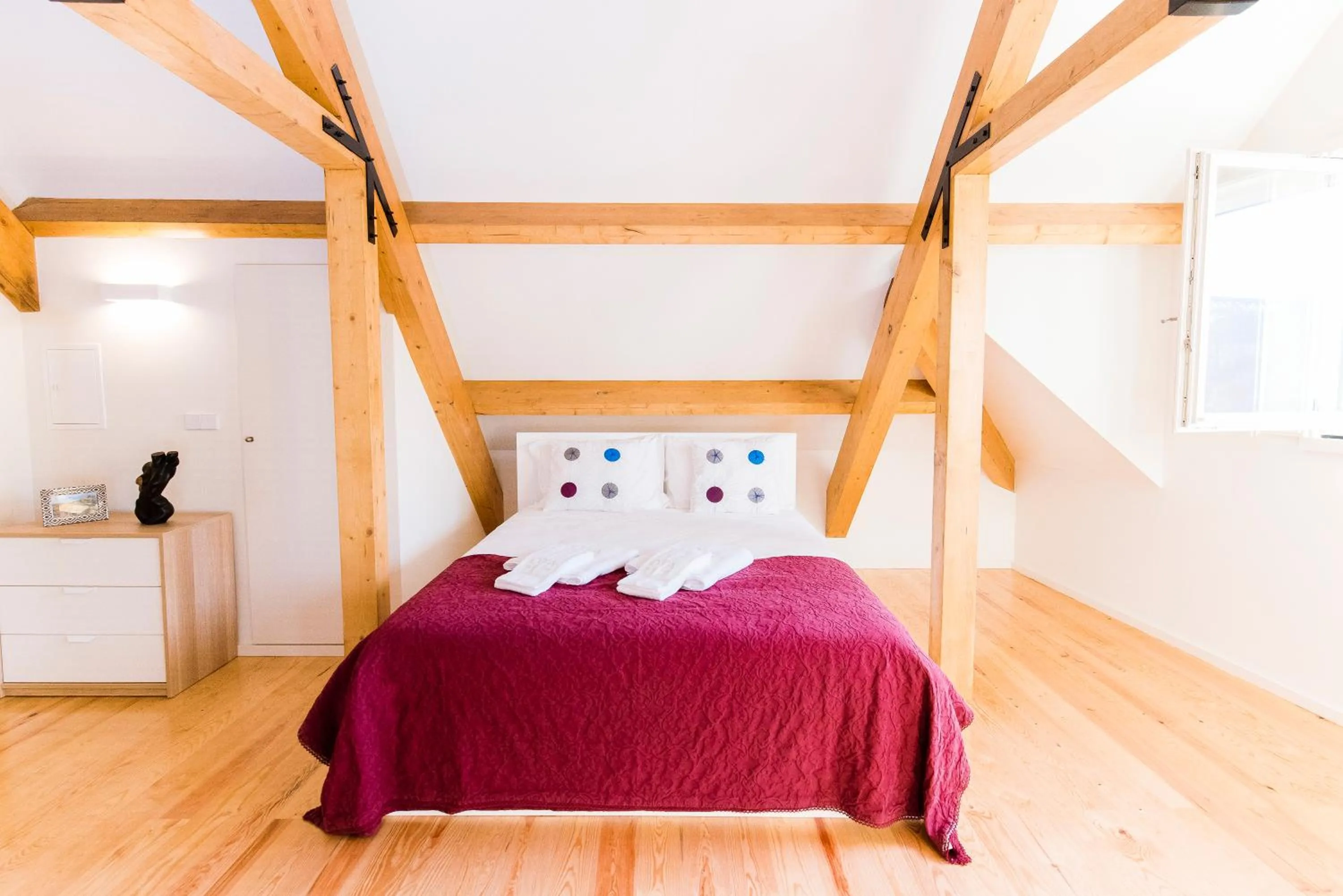 Bed in Oporto Trendy River