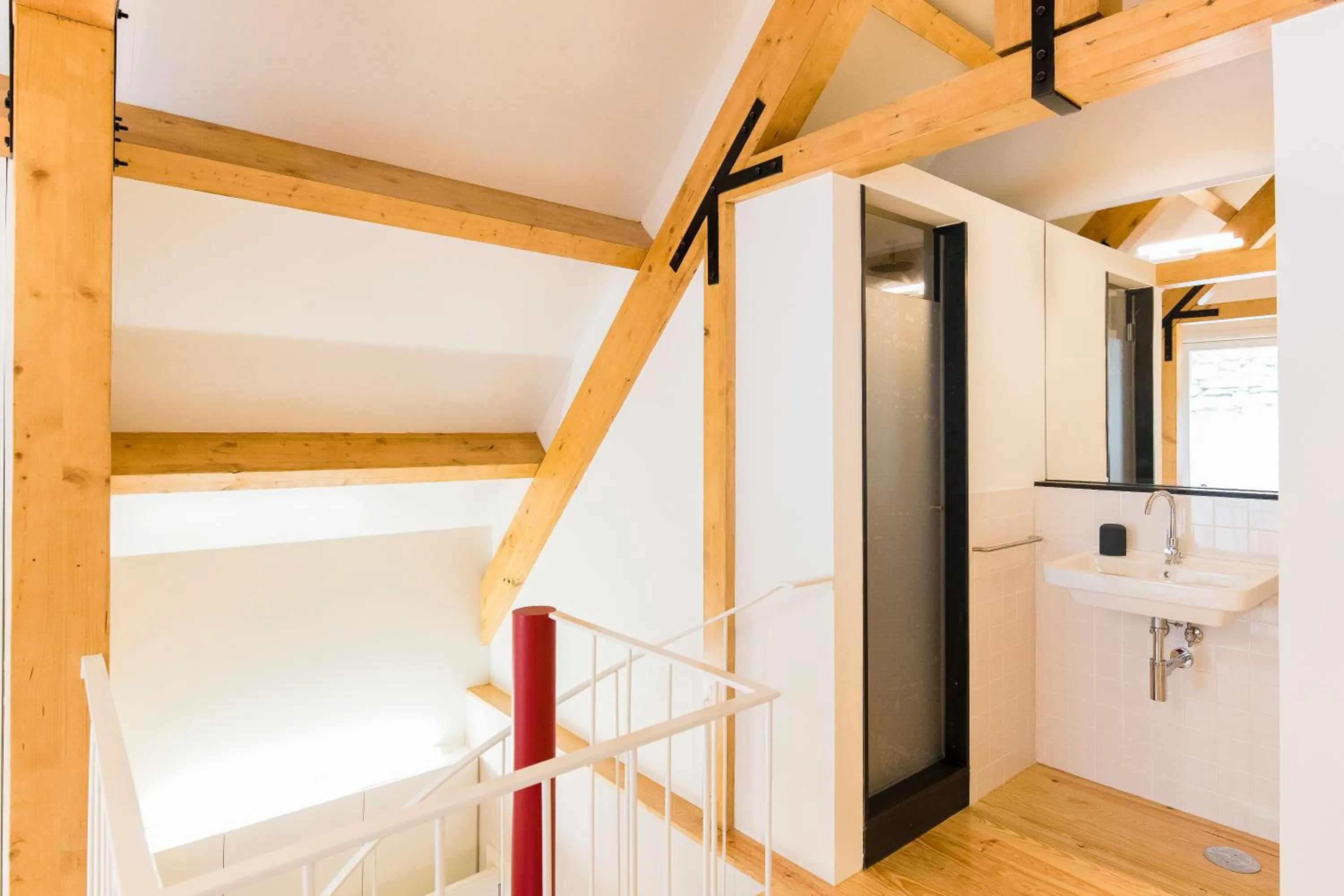 Bathroom in Oporto Trendy River